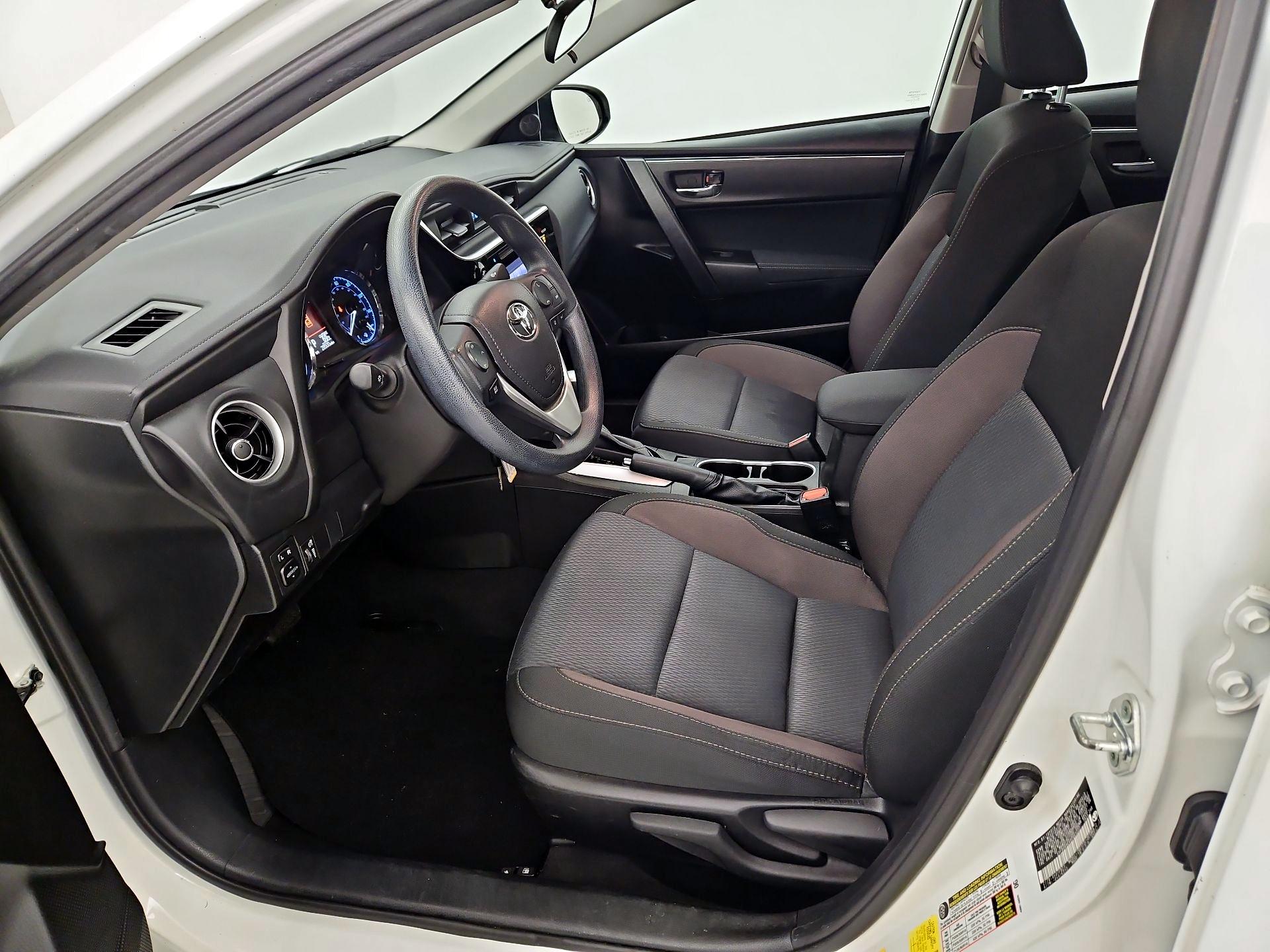 Thumbnail: 2017 Toyota Corolla - 11