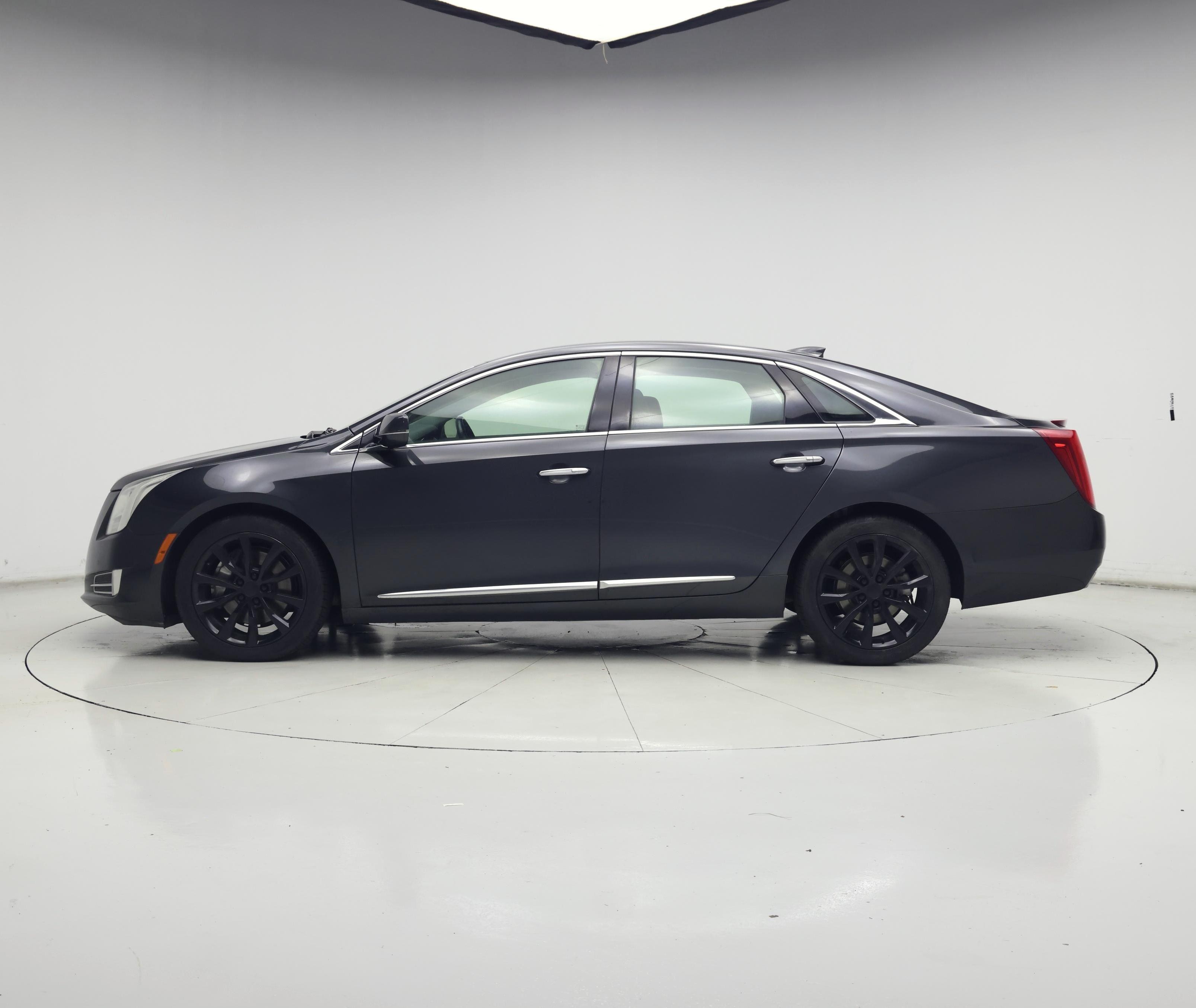 Thumbnail: 2016 Cadillac XTS - 3