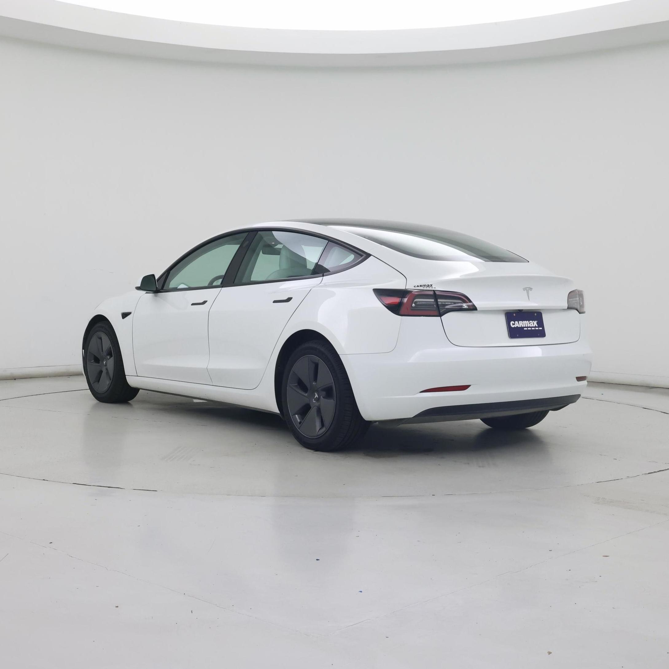 Thumbnail: 2023 Tesla Model 3 - 2