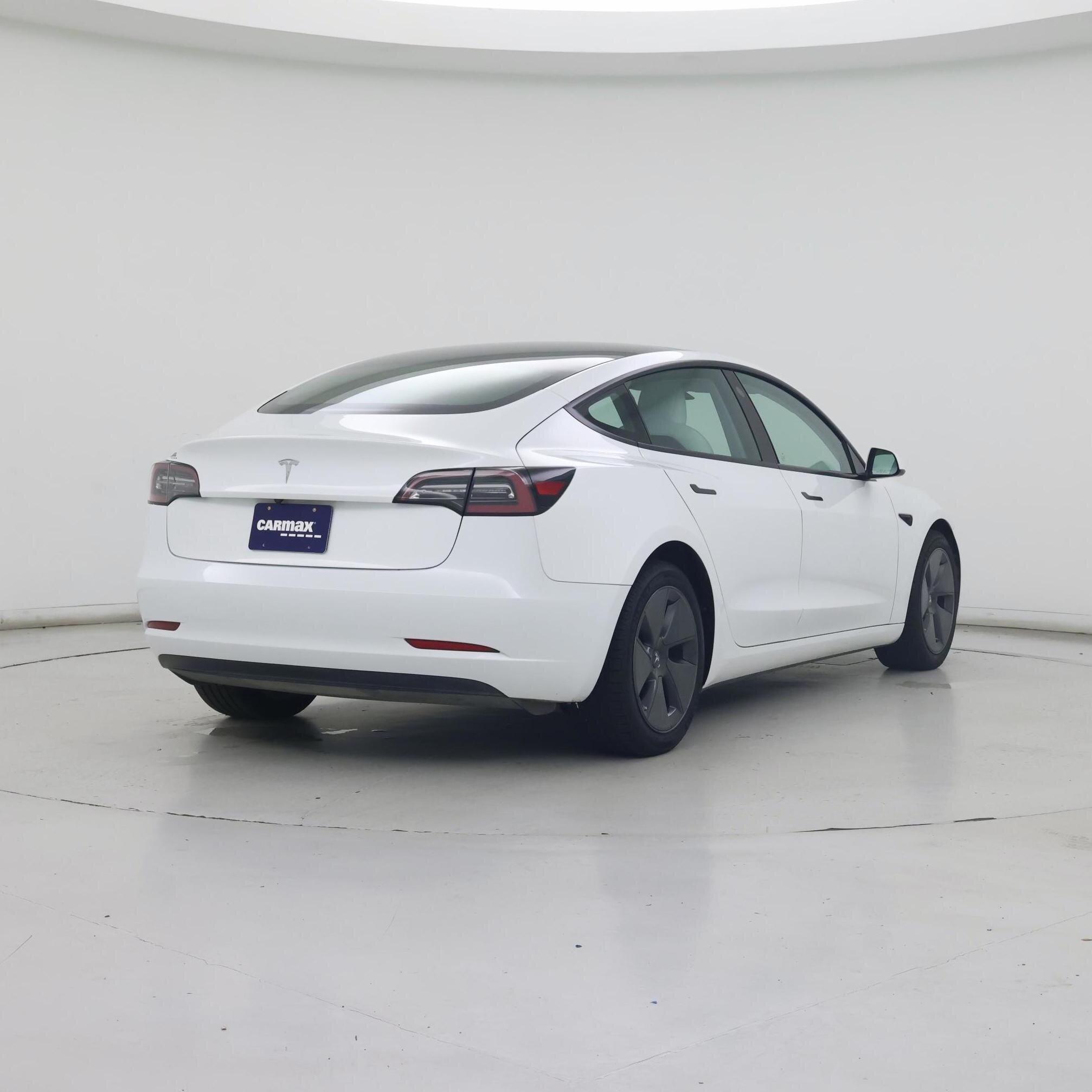 Thumbnail: 2023 Tesla Model 3 - 8