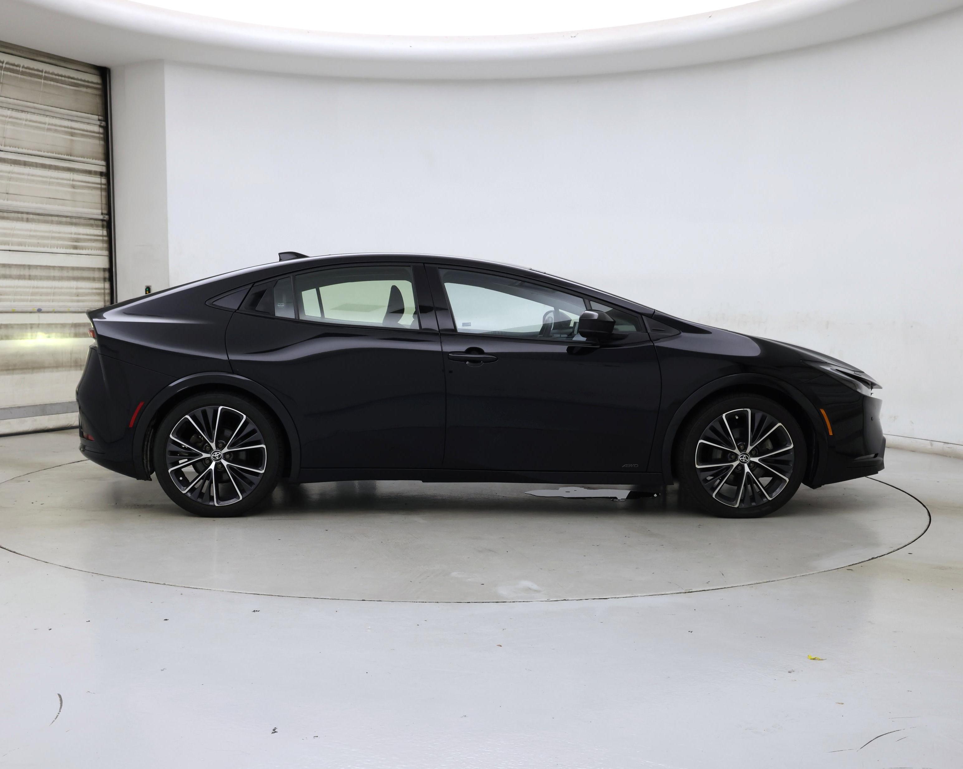 Thumbnail: 2023 Toyota Prius - 7