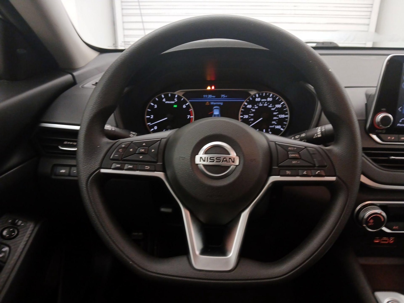 2022 Nissan Altima SV - Photo 11