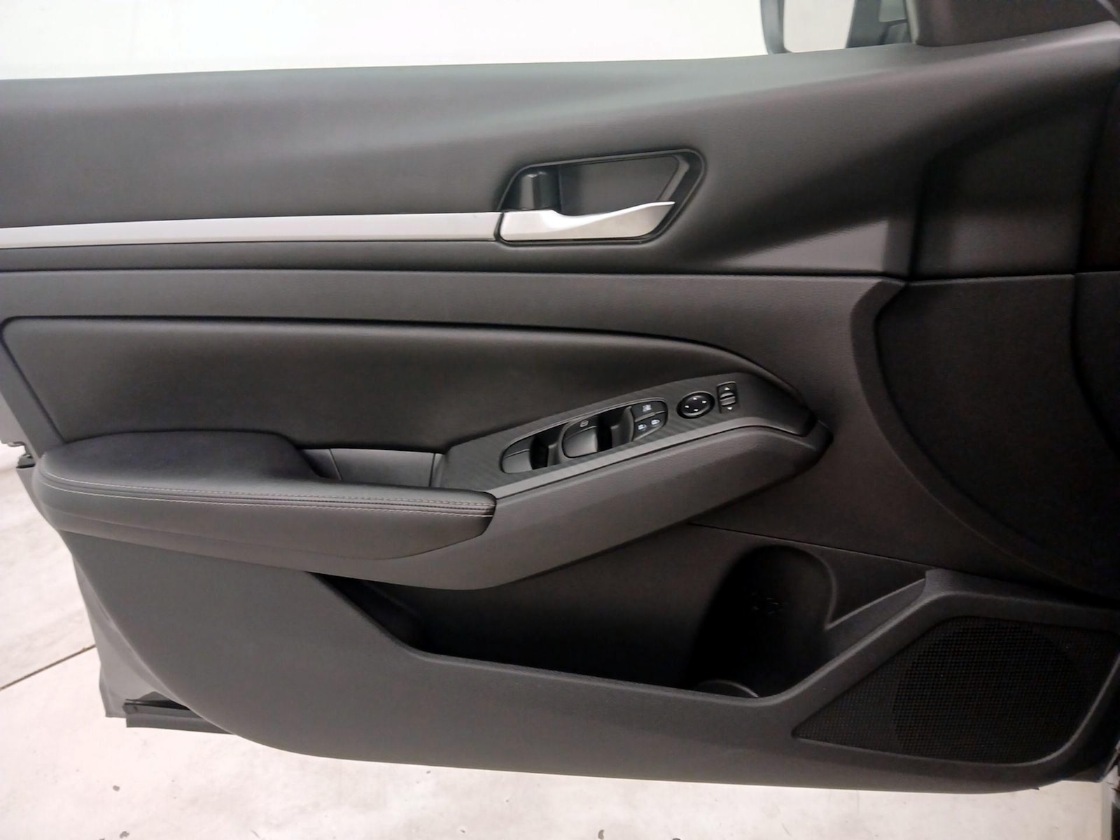 2022 Nissan Altima SV - Photo 13