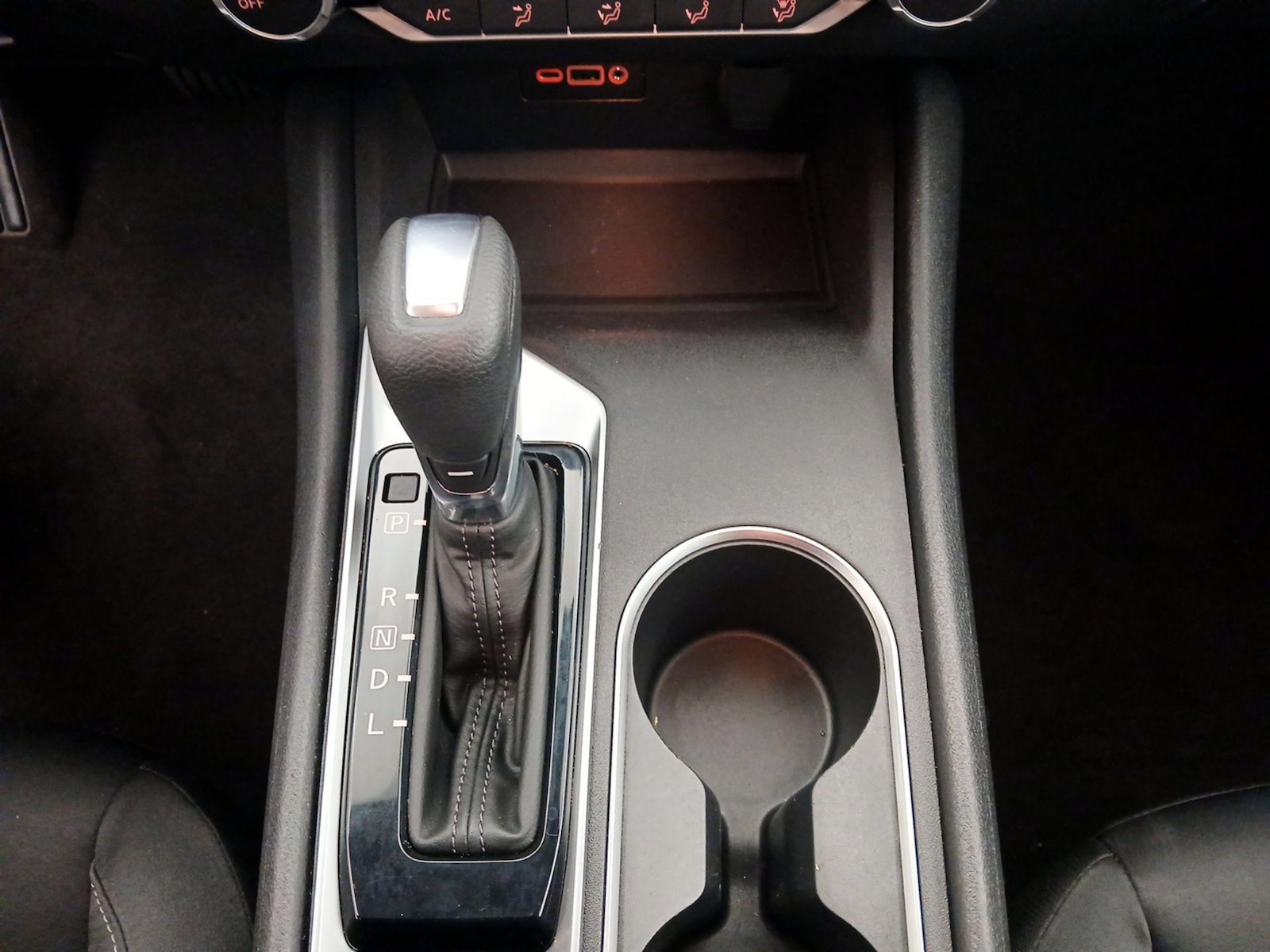 2022 Nissan Altima SV - Photo 18