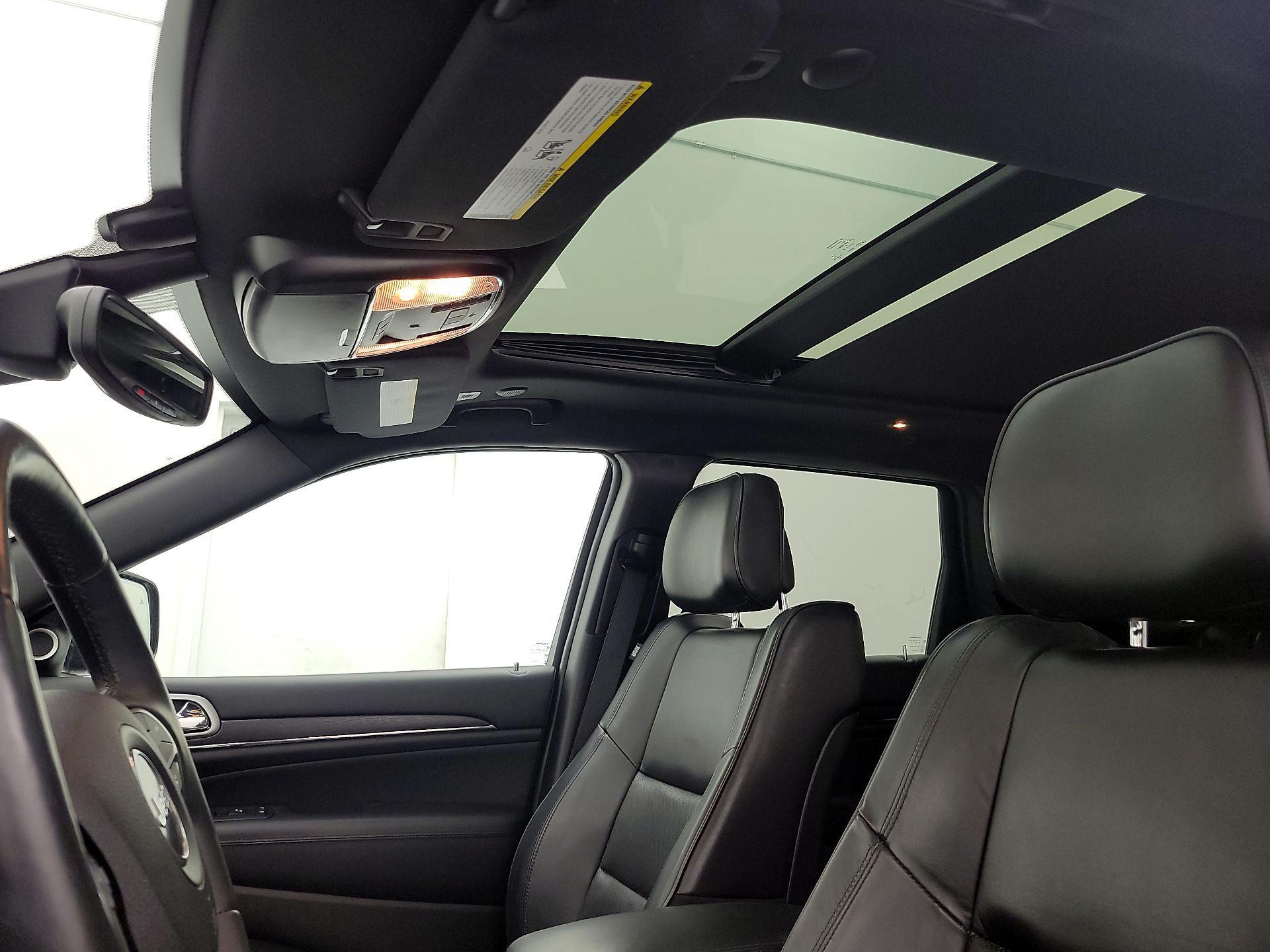Thumbnail: 2018 Jeep Grand Cherokee - 20