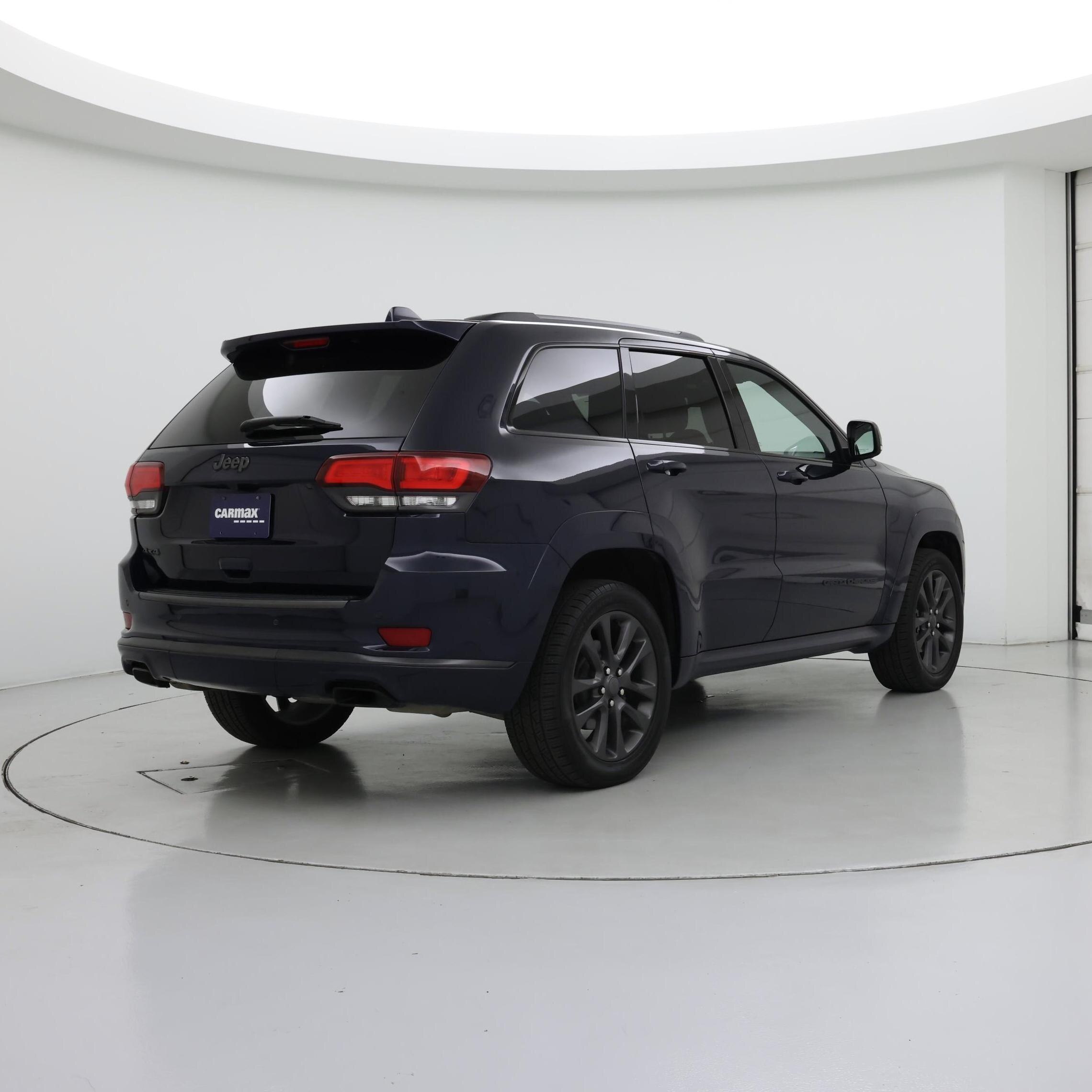 Thumbnail: 2018 Jeep Grand Cherokee - 8