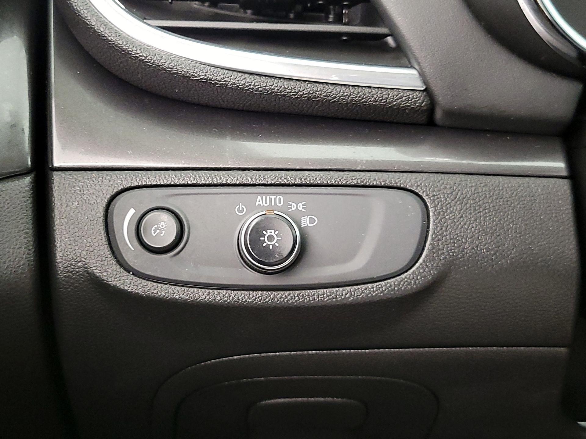 Thumbnail: 2018 Buick Encore - 13