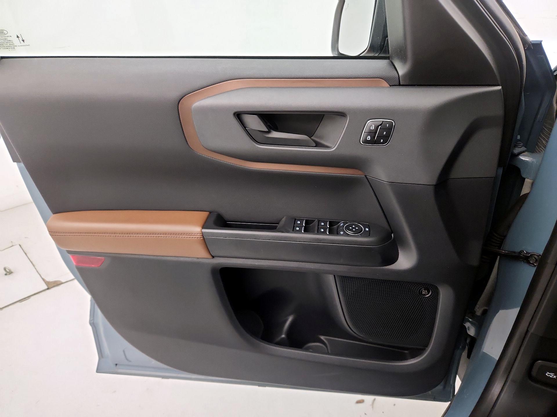 Thumbnail: 2023 Ford Bronco Sport - 12