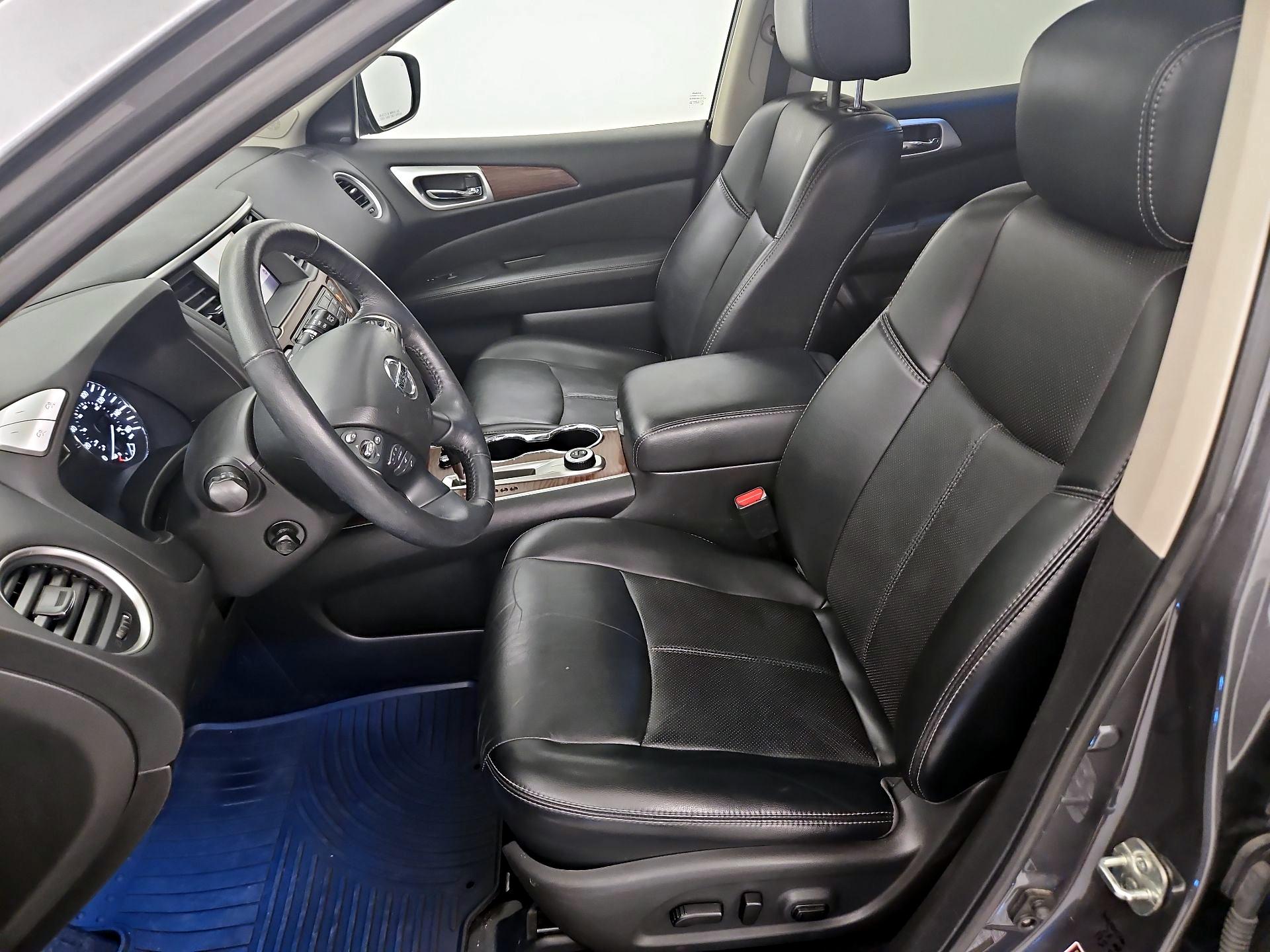 Thumbnail: 2019 Nissan Pathfinder - 11