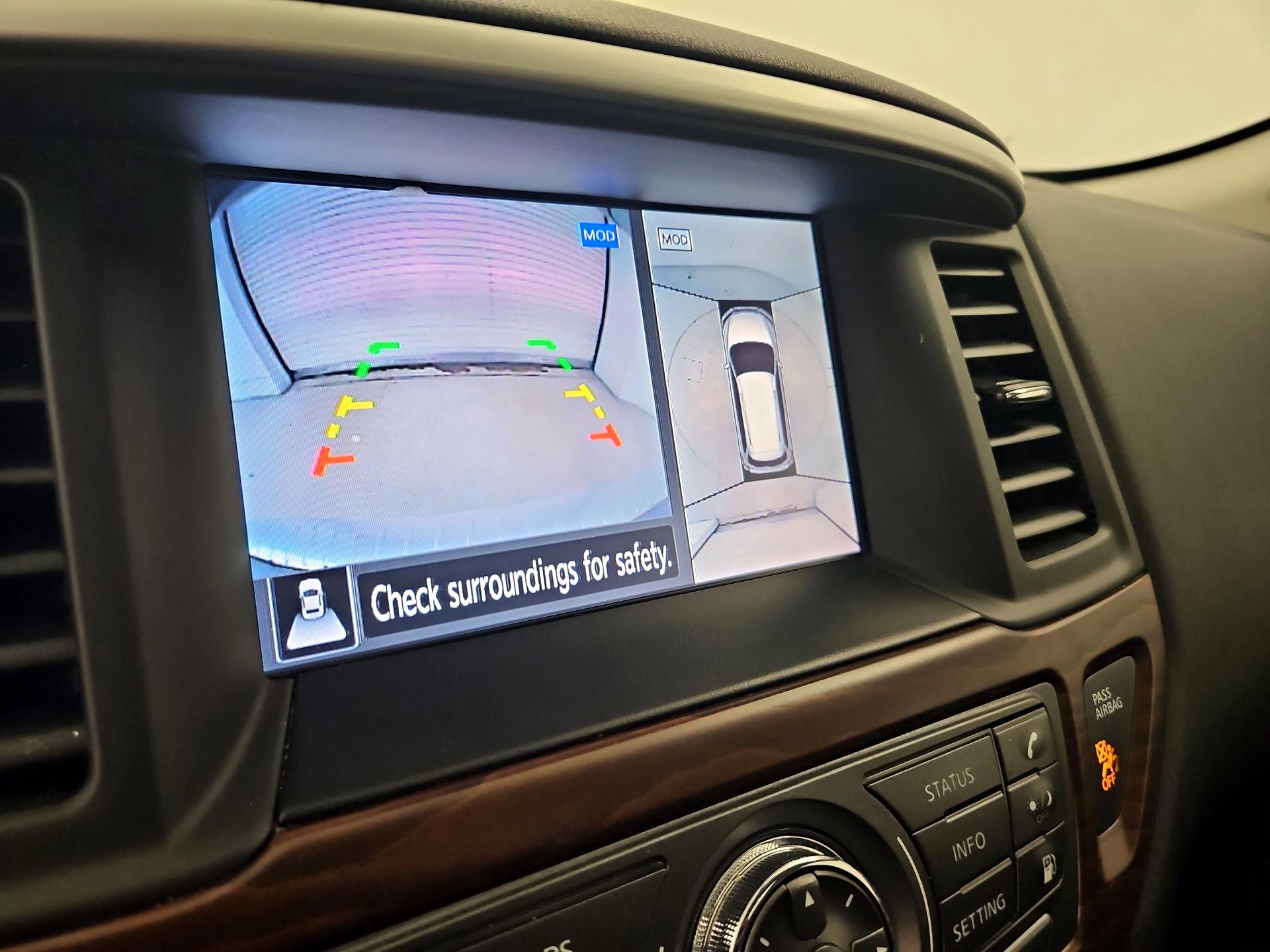 Thumbnail: 2019 Nissan Pathfinder - 15