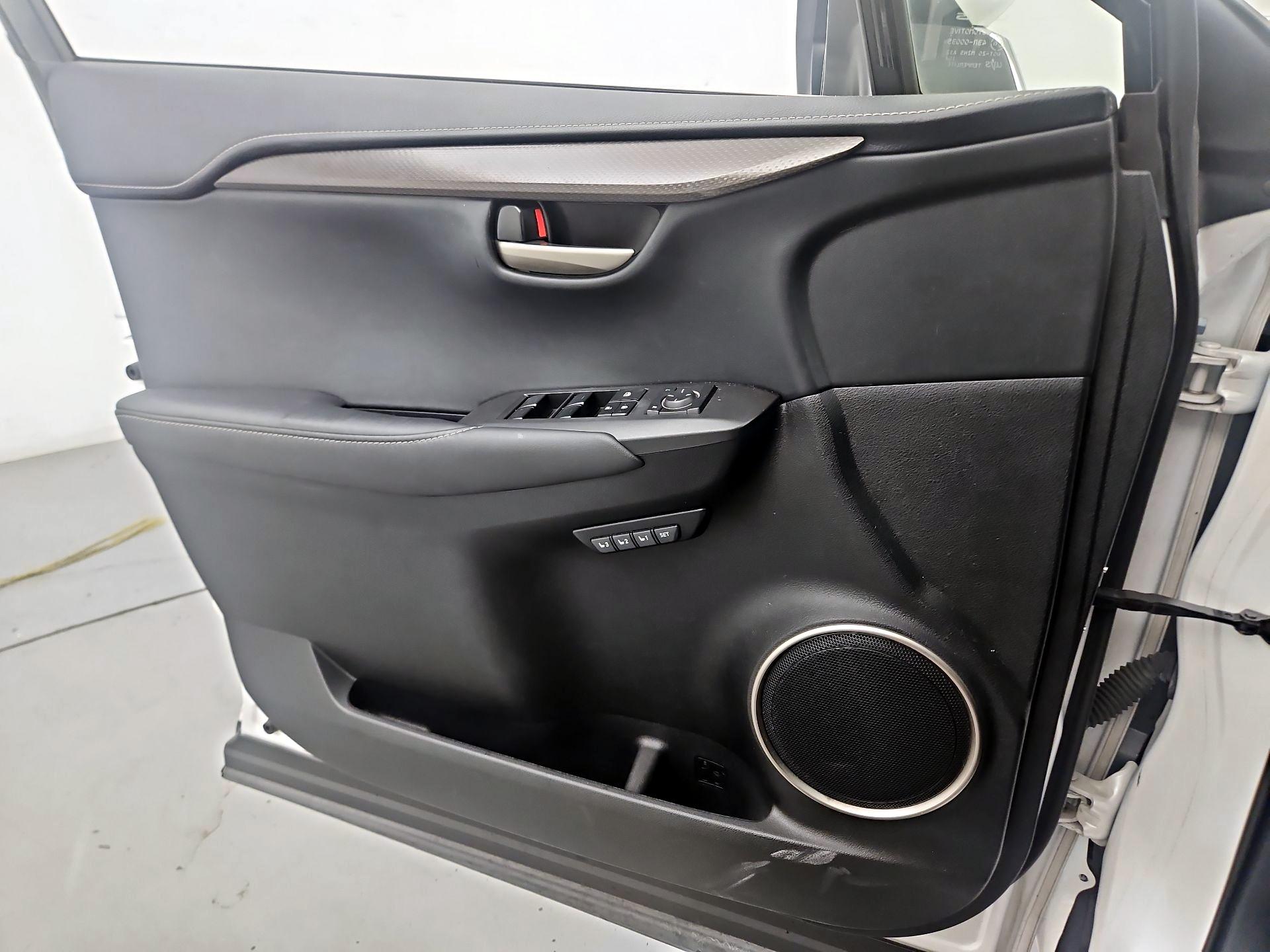 Thumbnail: 2016 Lexus NX - 12
