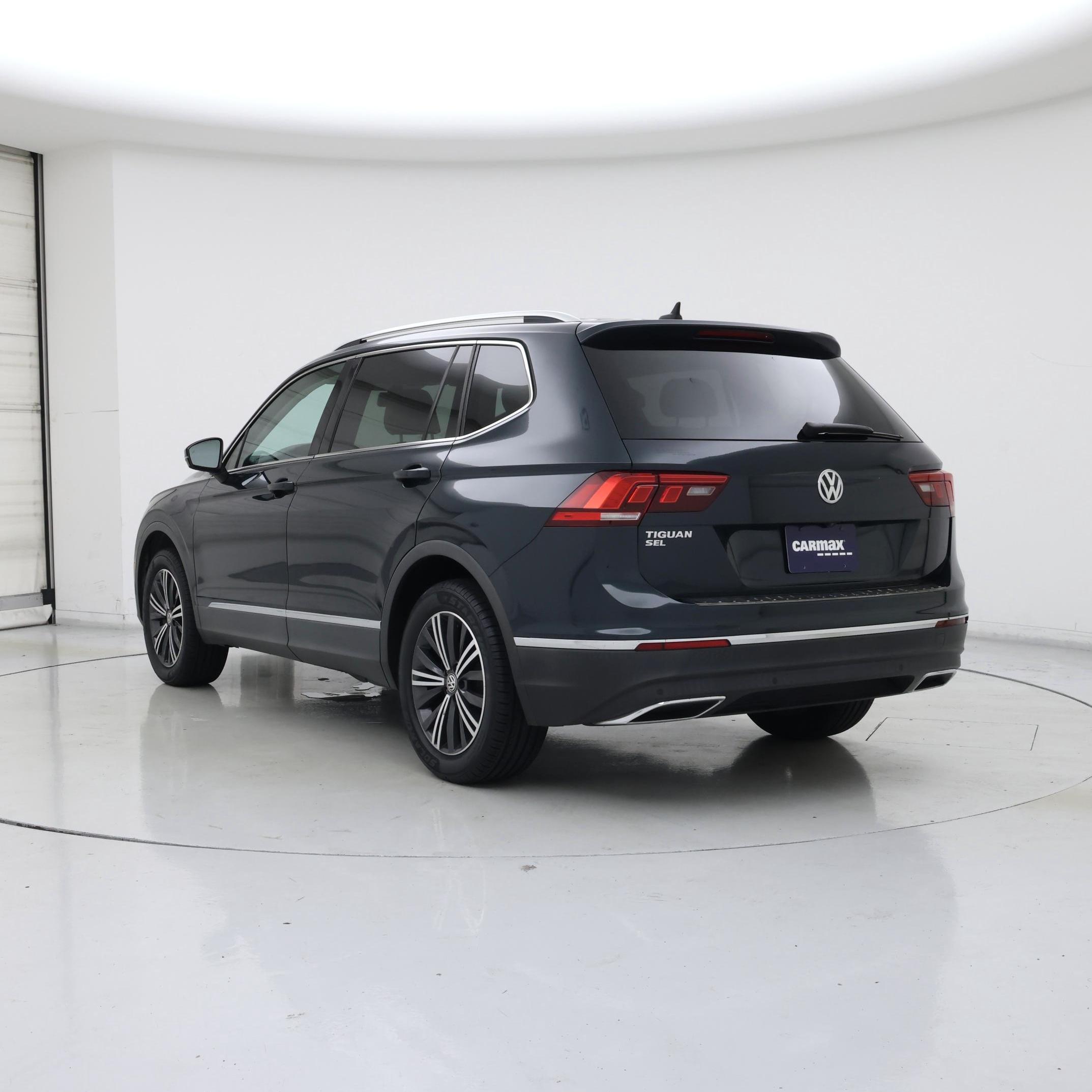 Thumbnail: 2019 Volkswagen Tiguan - 2