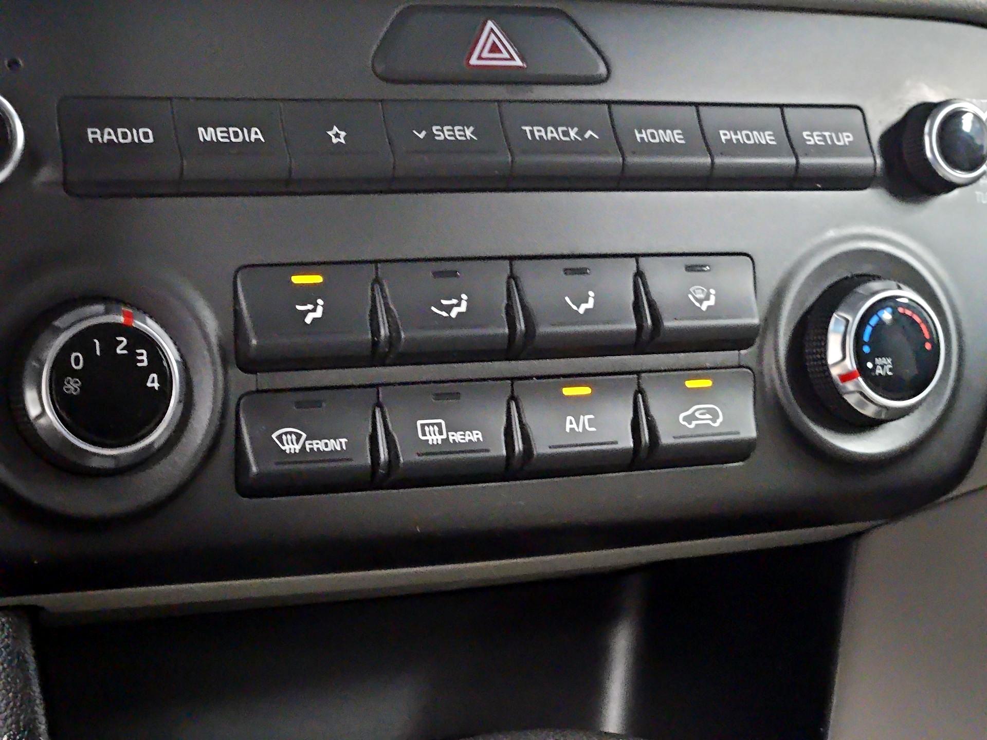 Thumbnail: 2020 Kia Sportage - 16