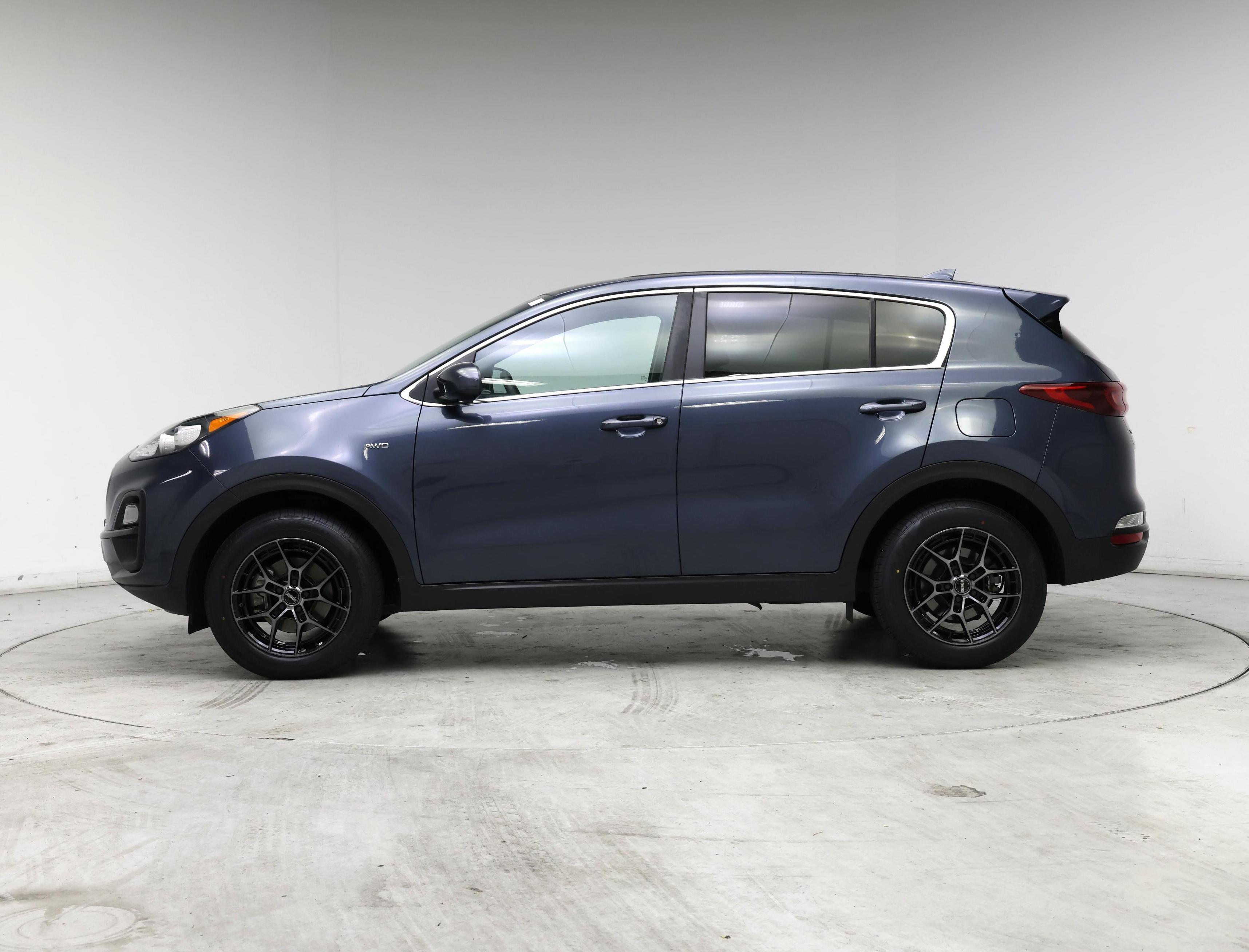 Thumbnail: 2020 Kia Sportage - 3
