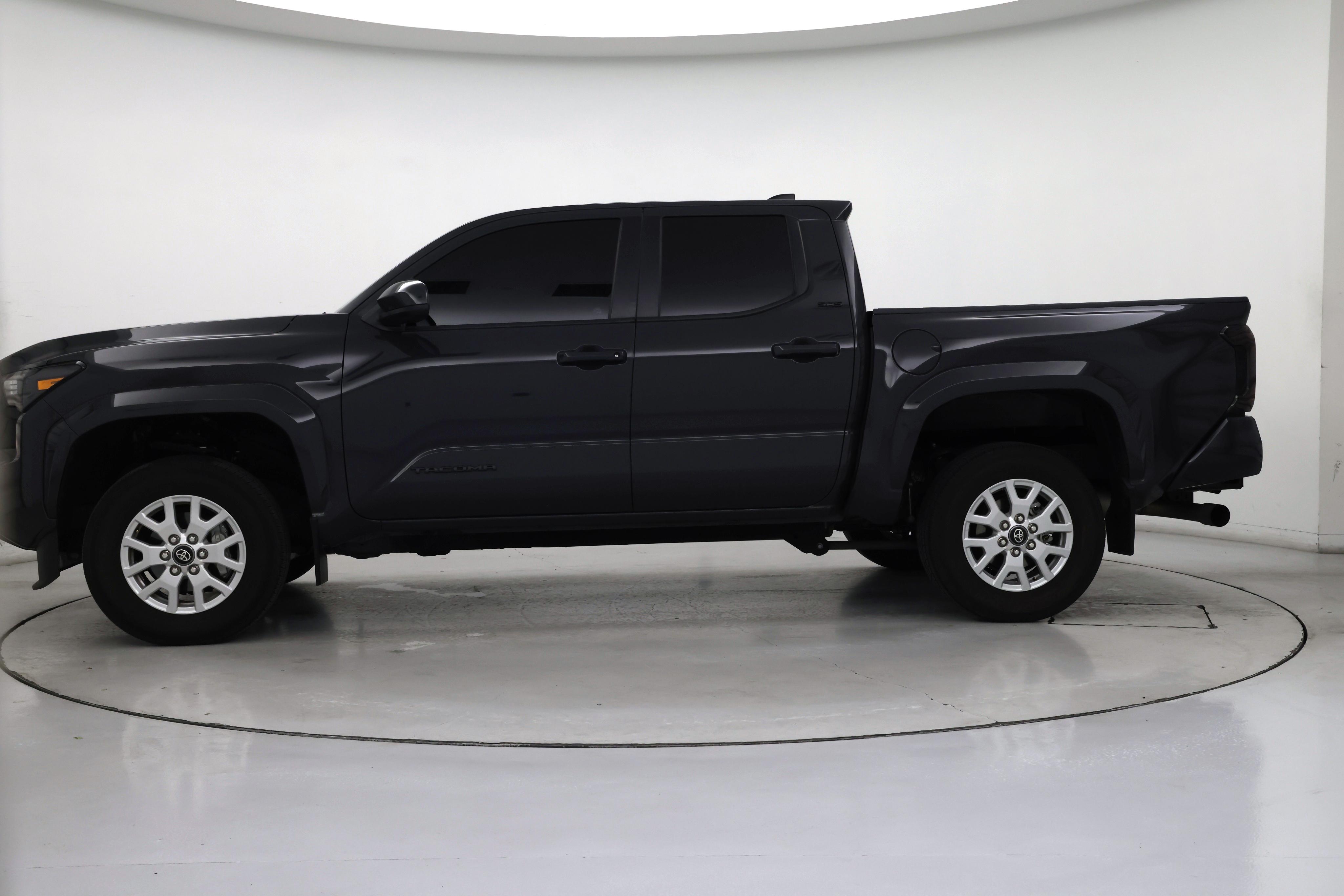 Thumbnail: 2024 Toyota Tacoma - 3