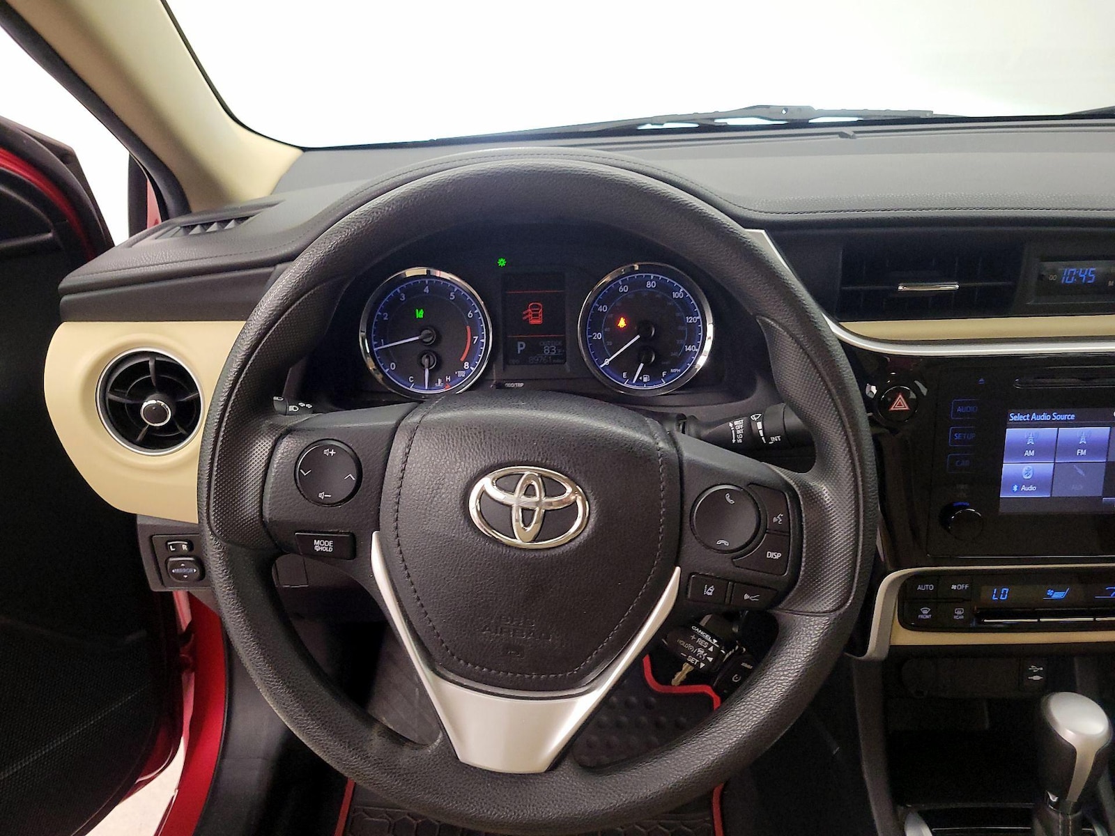 2018 Toyota Corolla LE - Photo 11