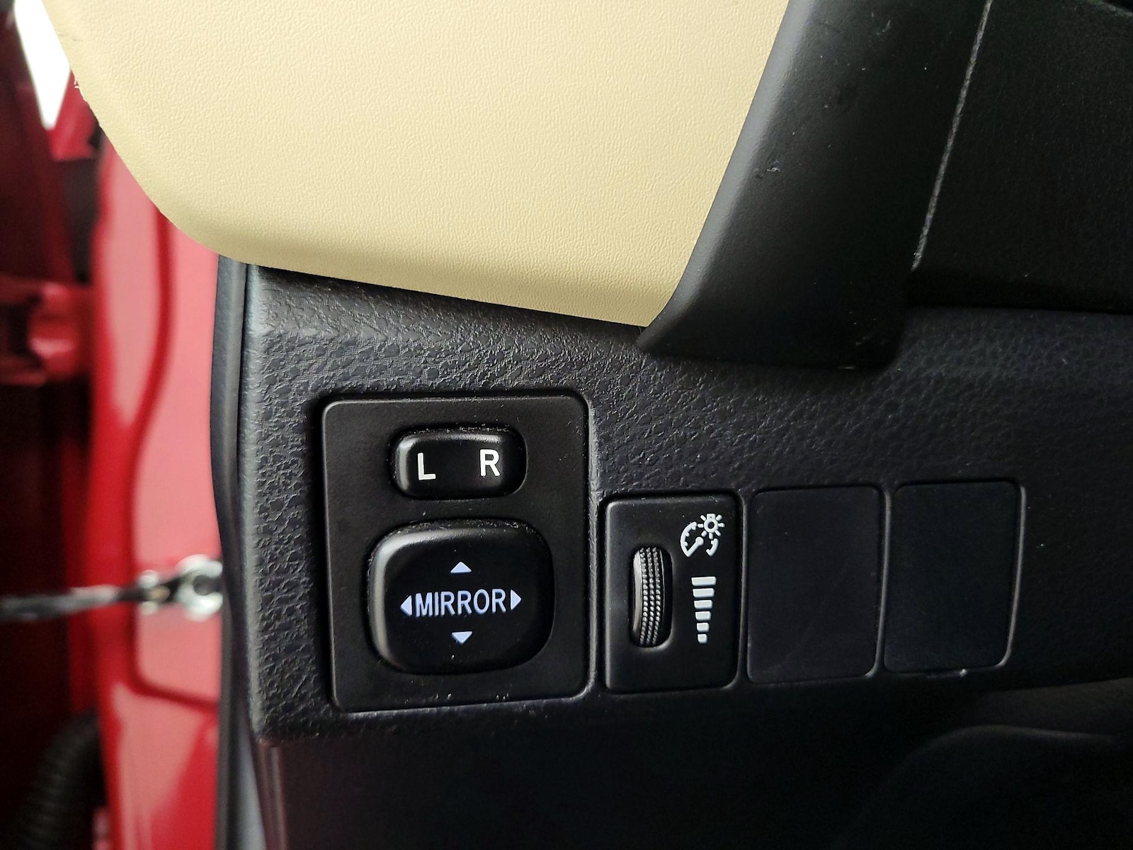 2018 Toyota Corolla LE - Photo 14