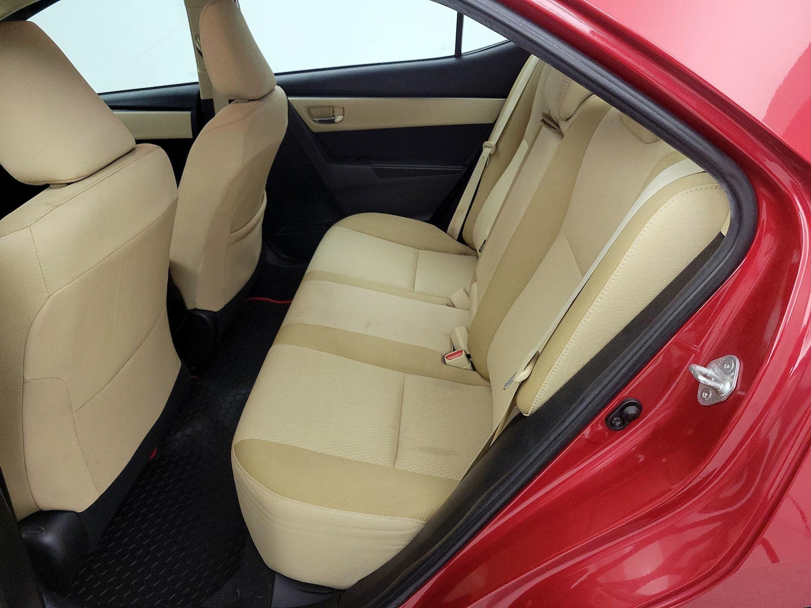 2018 Toyota Corolla LE - Photo 19