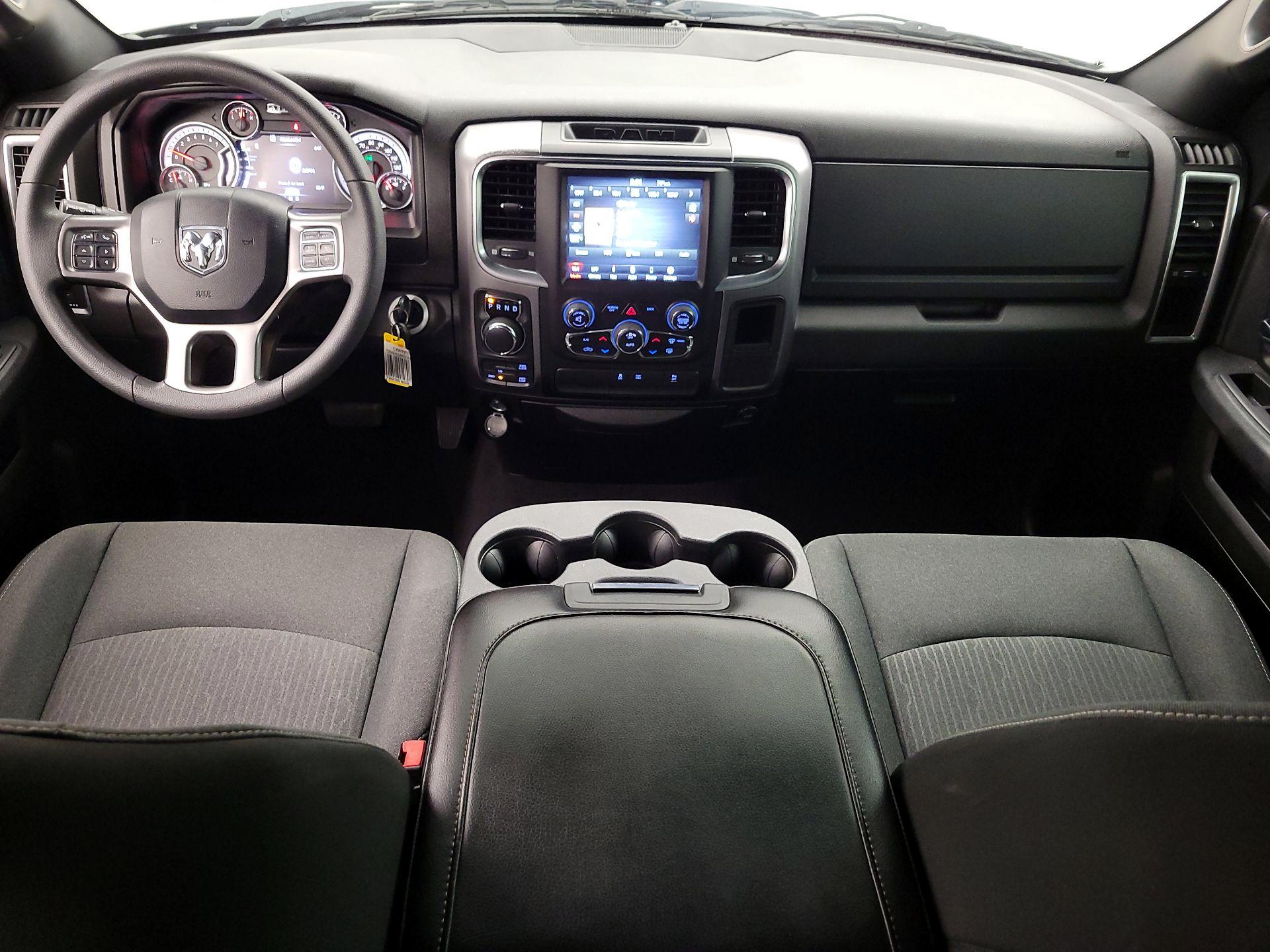 Thumbnail: 2021 RAM 1500 Classic - 9