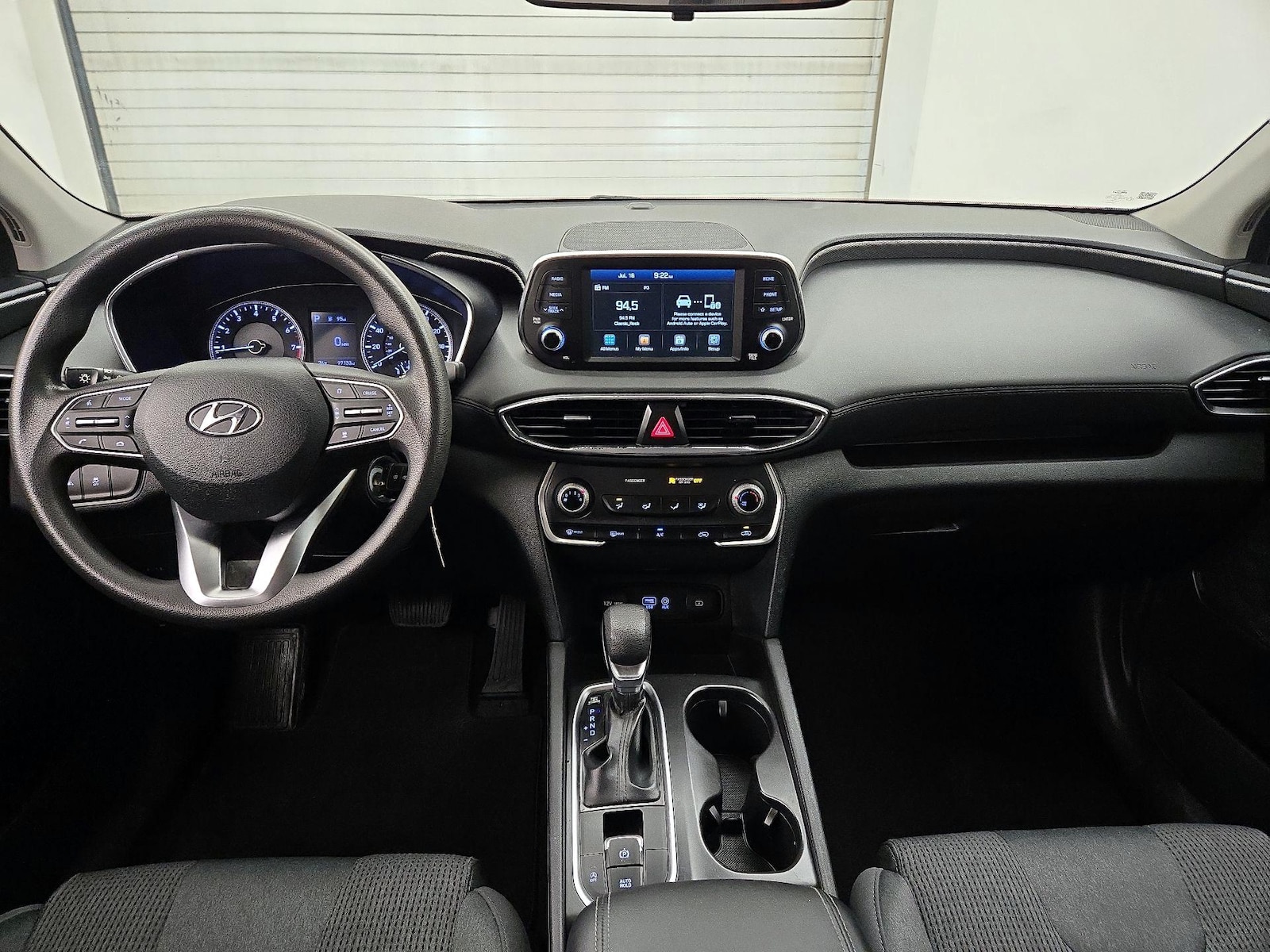2020 Hyundai Santa Fe SE - Photo 10