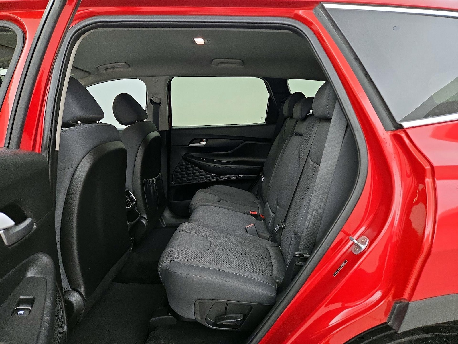 2020 Hyundai Santa Fe SE - Photo 20