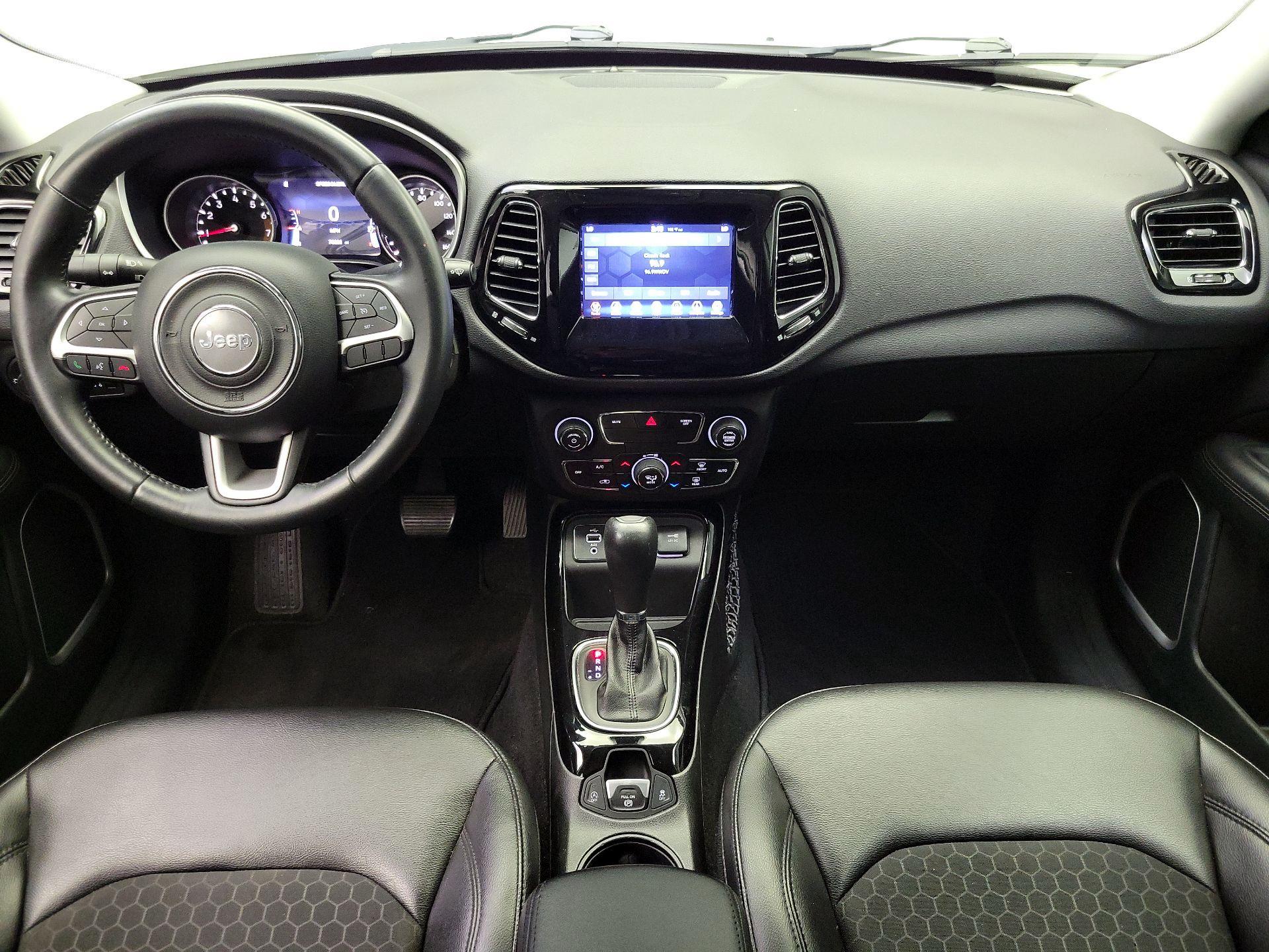 Thumbnail: 2018 Jeep Compass - 9
