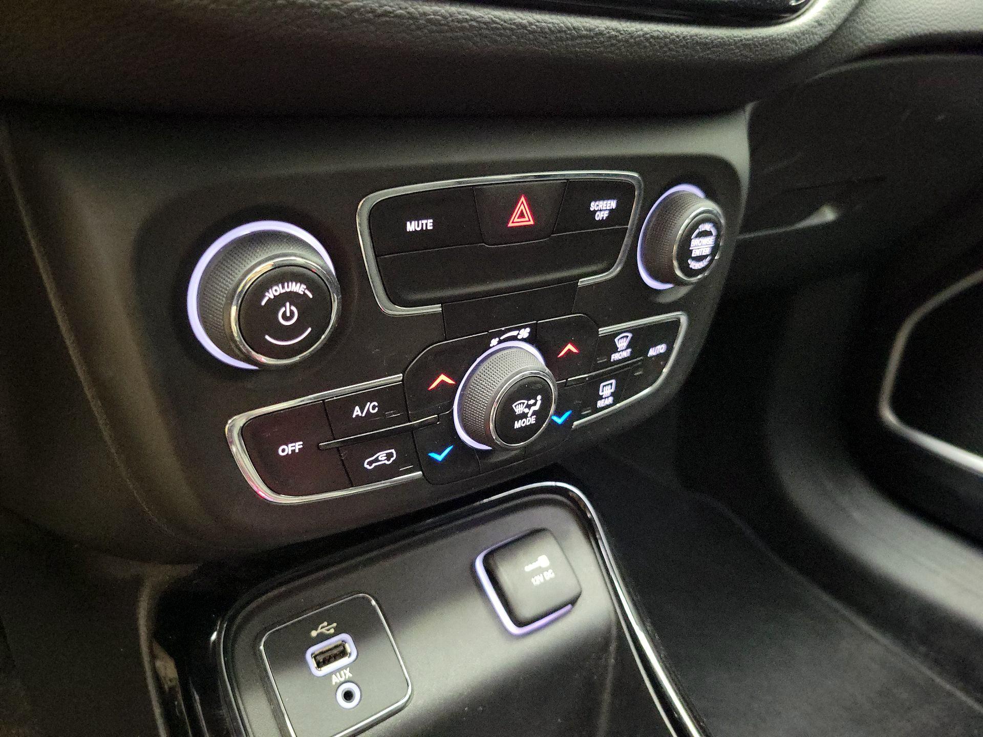 Thumbnail: 2018 Jeep Compass - 16