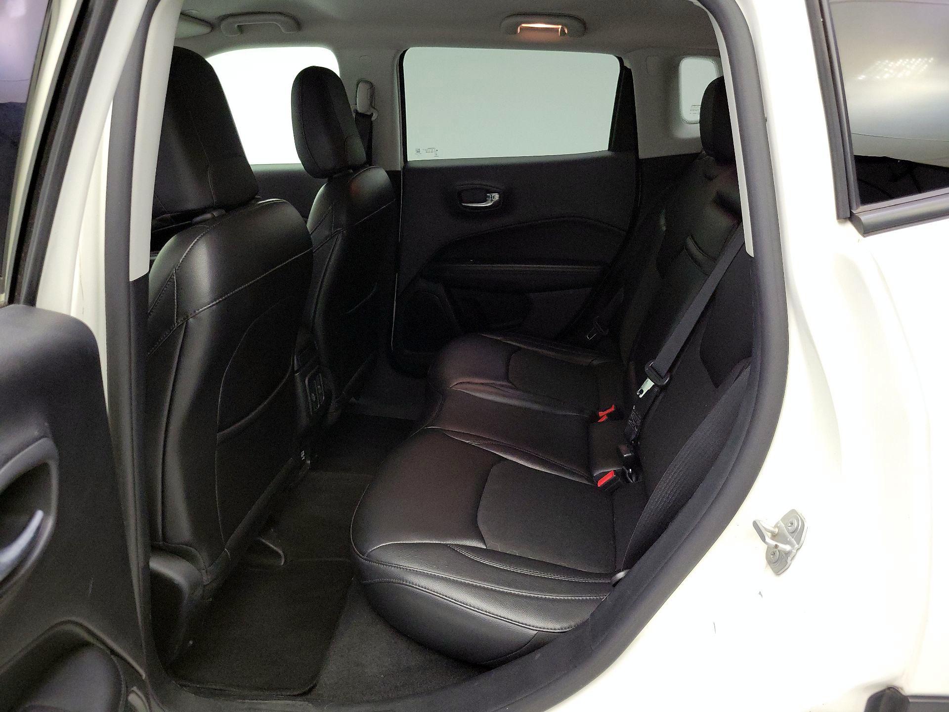 Thumbnail: 2018 Jeep Compass - 19