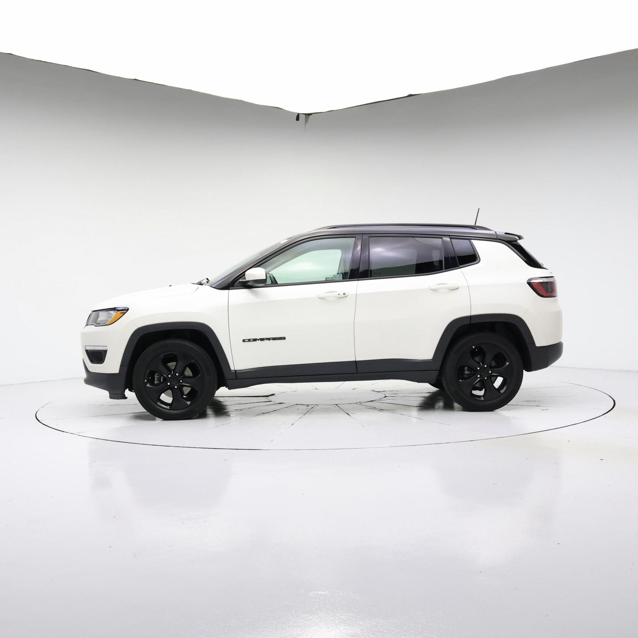 Thumbnail: 2018 Jeep Compass - 3