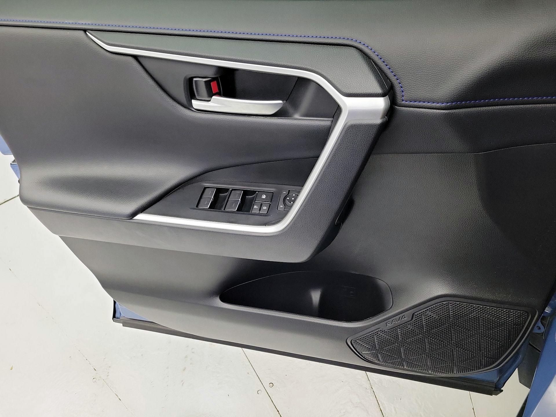 Thumbnail: 2023 Toyota RAV4 - 12