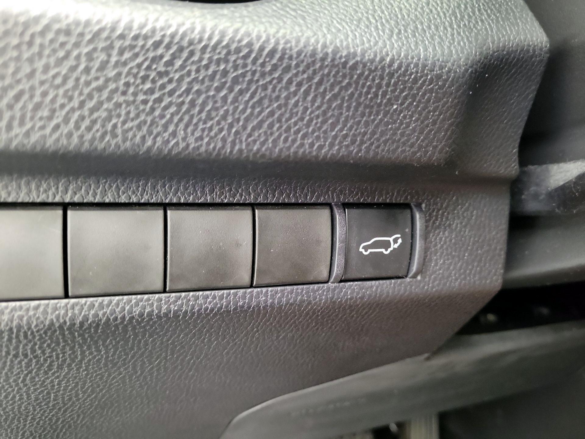 Thumbnail: 2023 Toyota RAV4 - 13