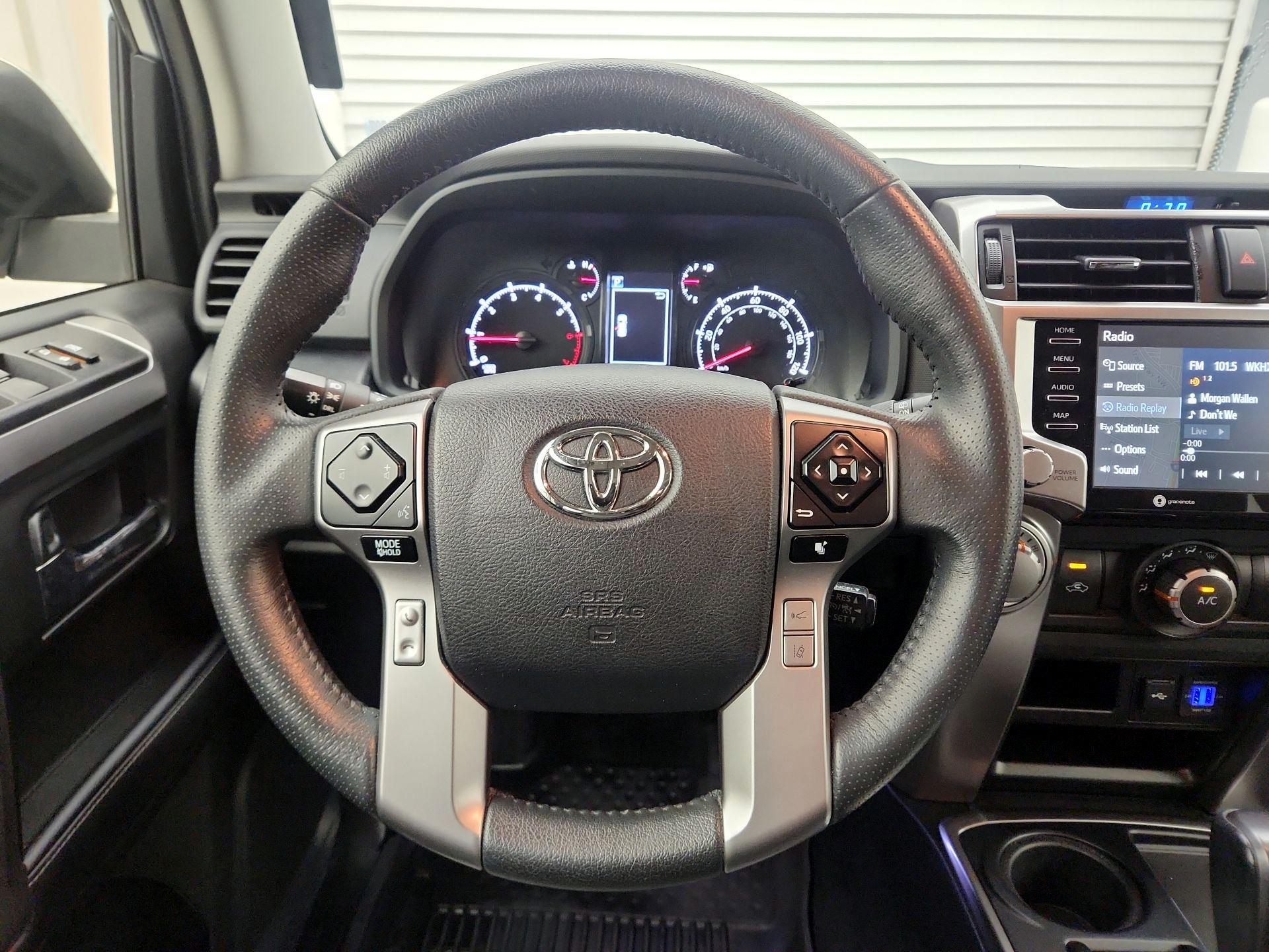 Thumbnail: 2022 Toyota 4Runner - 10