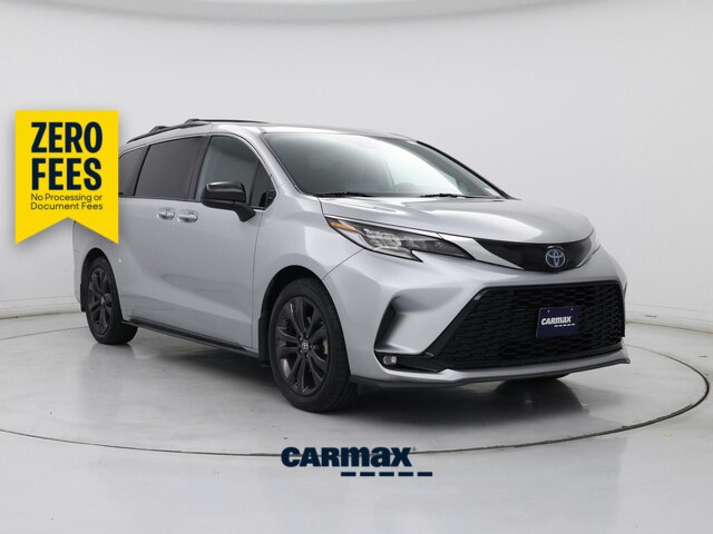 2022 Toyota Sienna XSE 7-Passenger FWD