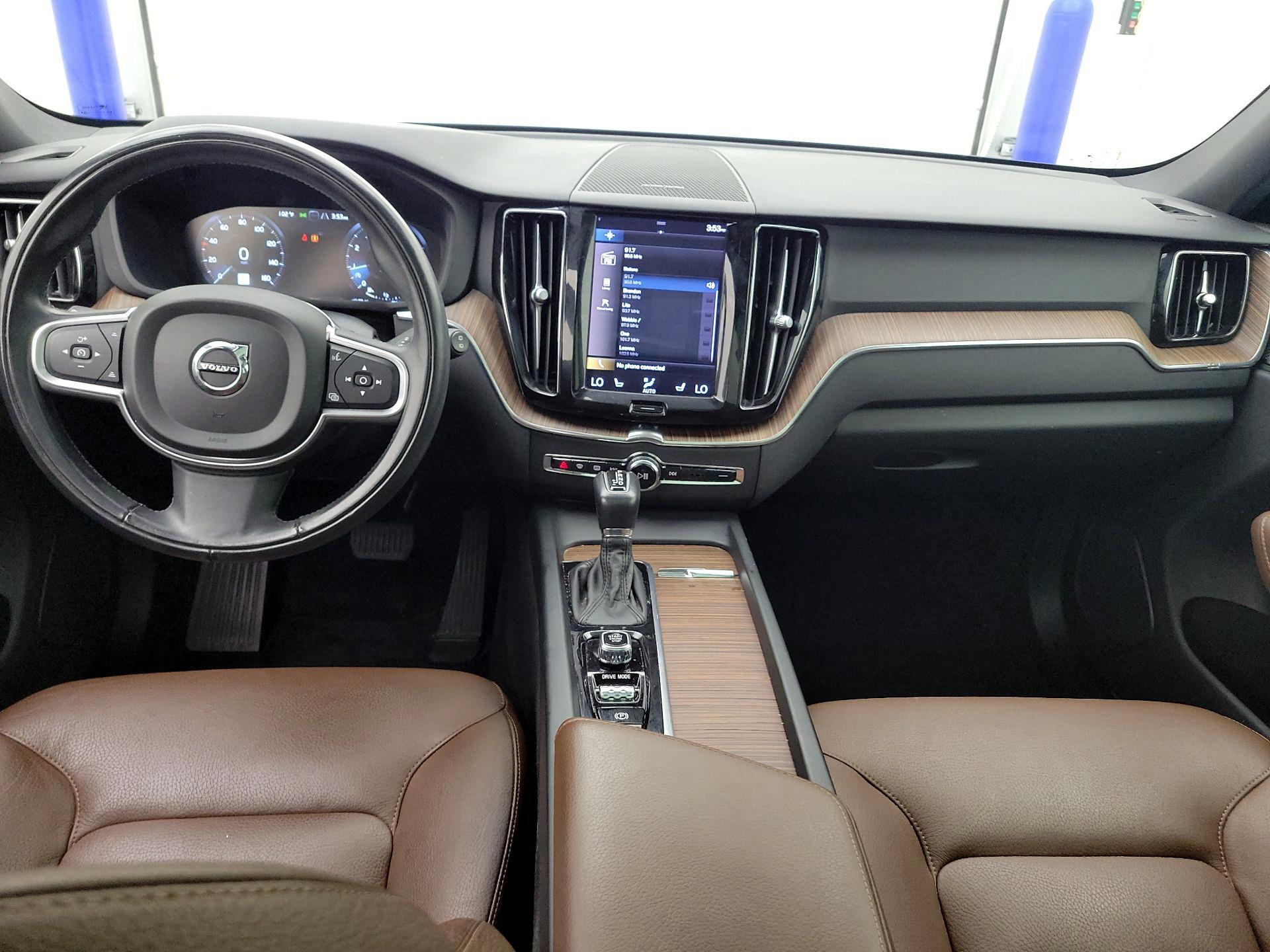 Thumbnail: 2021 Volvo XC60 - 9