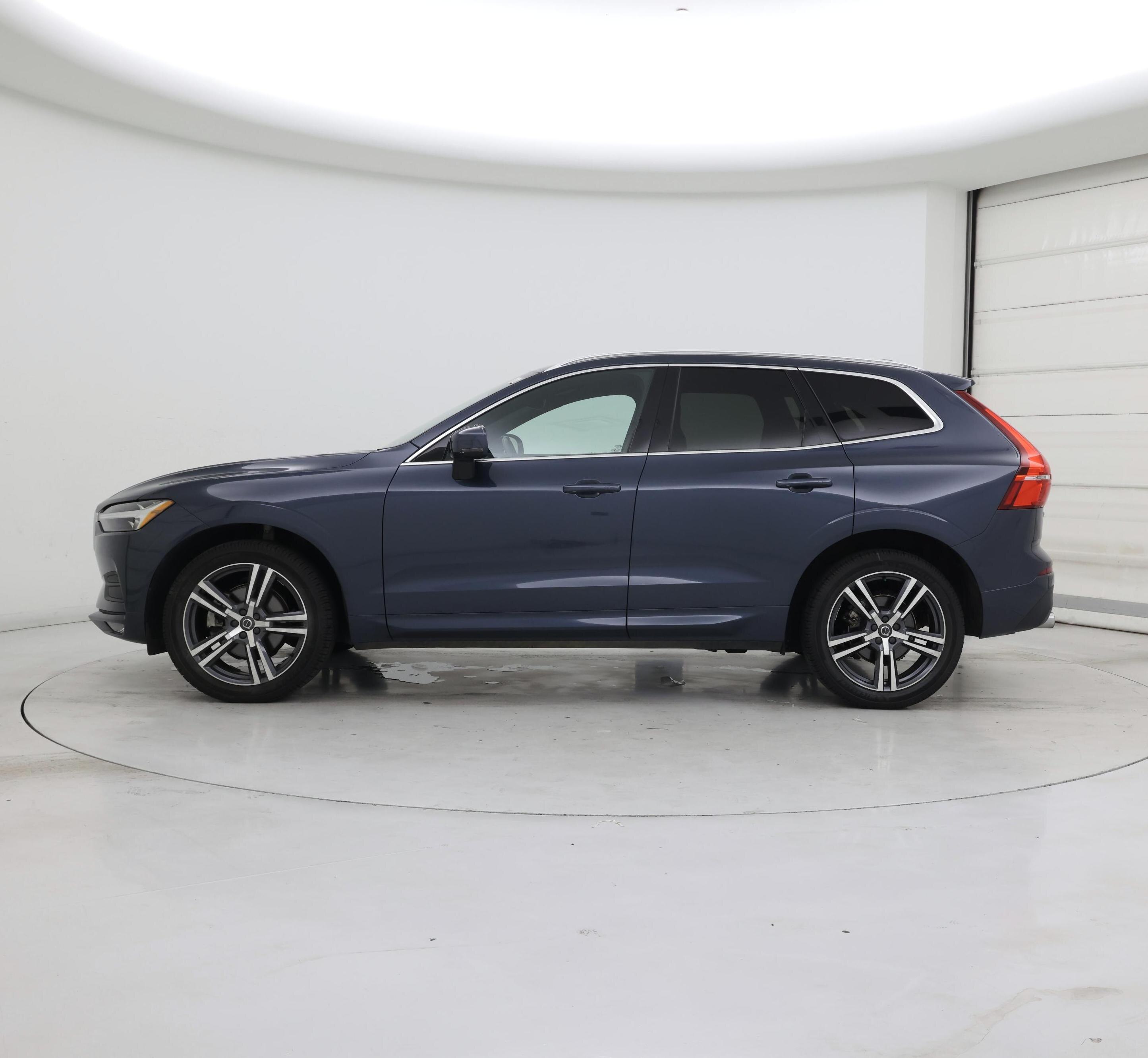 Thumbnail: 2021 Volvo XC60 - 3