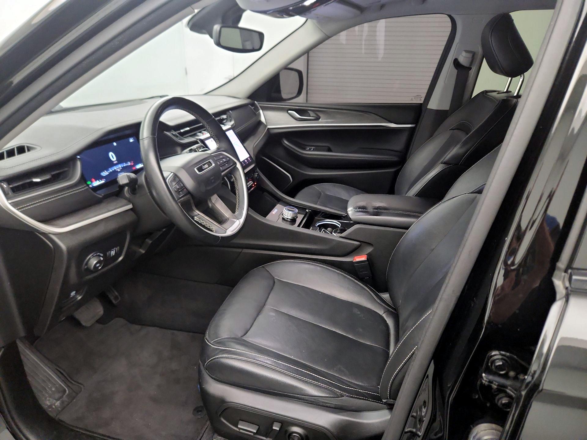 Thumbnail: 2021 Jeep Grand Cherokee L - 11
