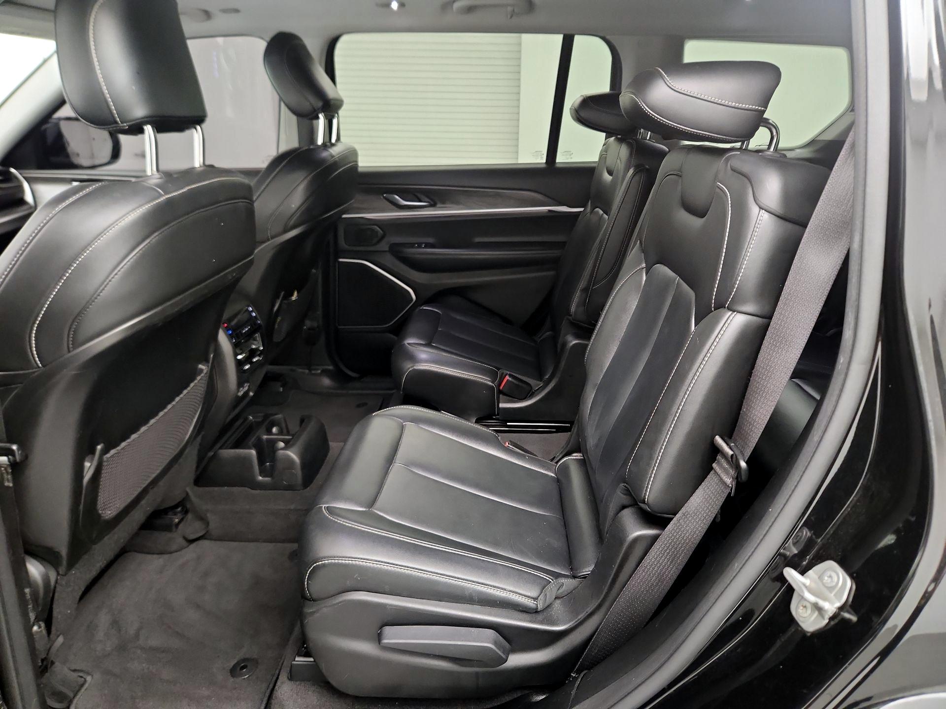 Thumbnail: 2021 Jeep Grand Cherokee L - 20