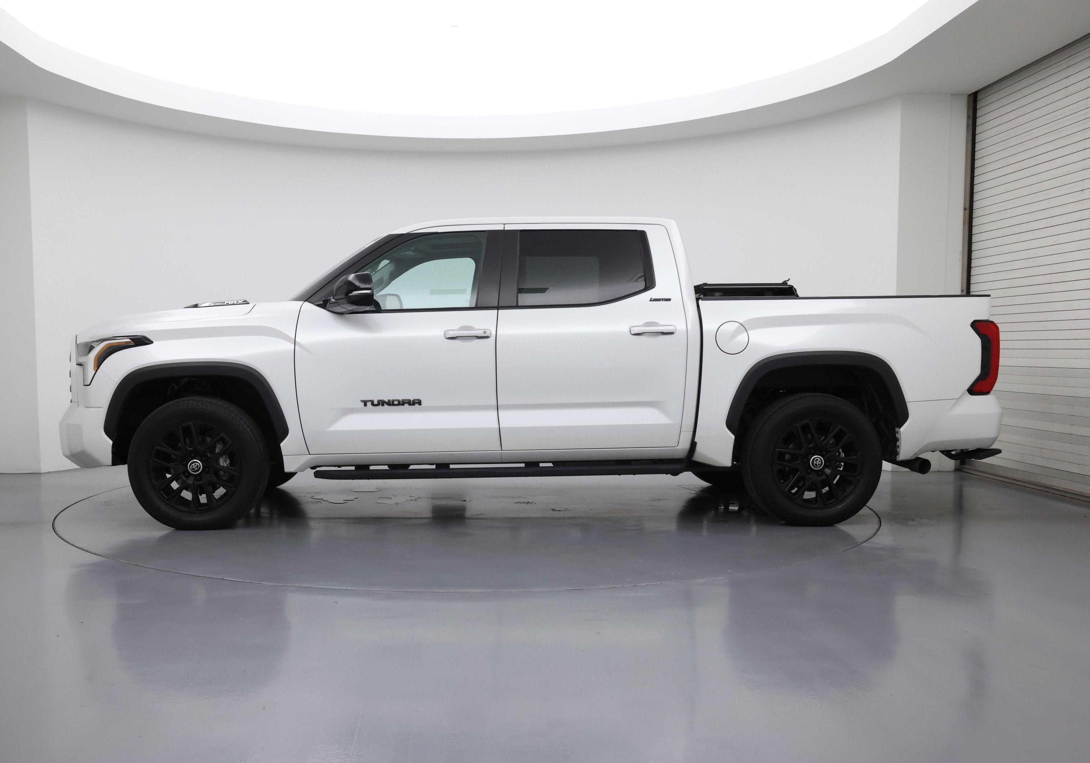 Thumbnail: 2024 Toyota Tundra - 3