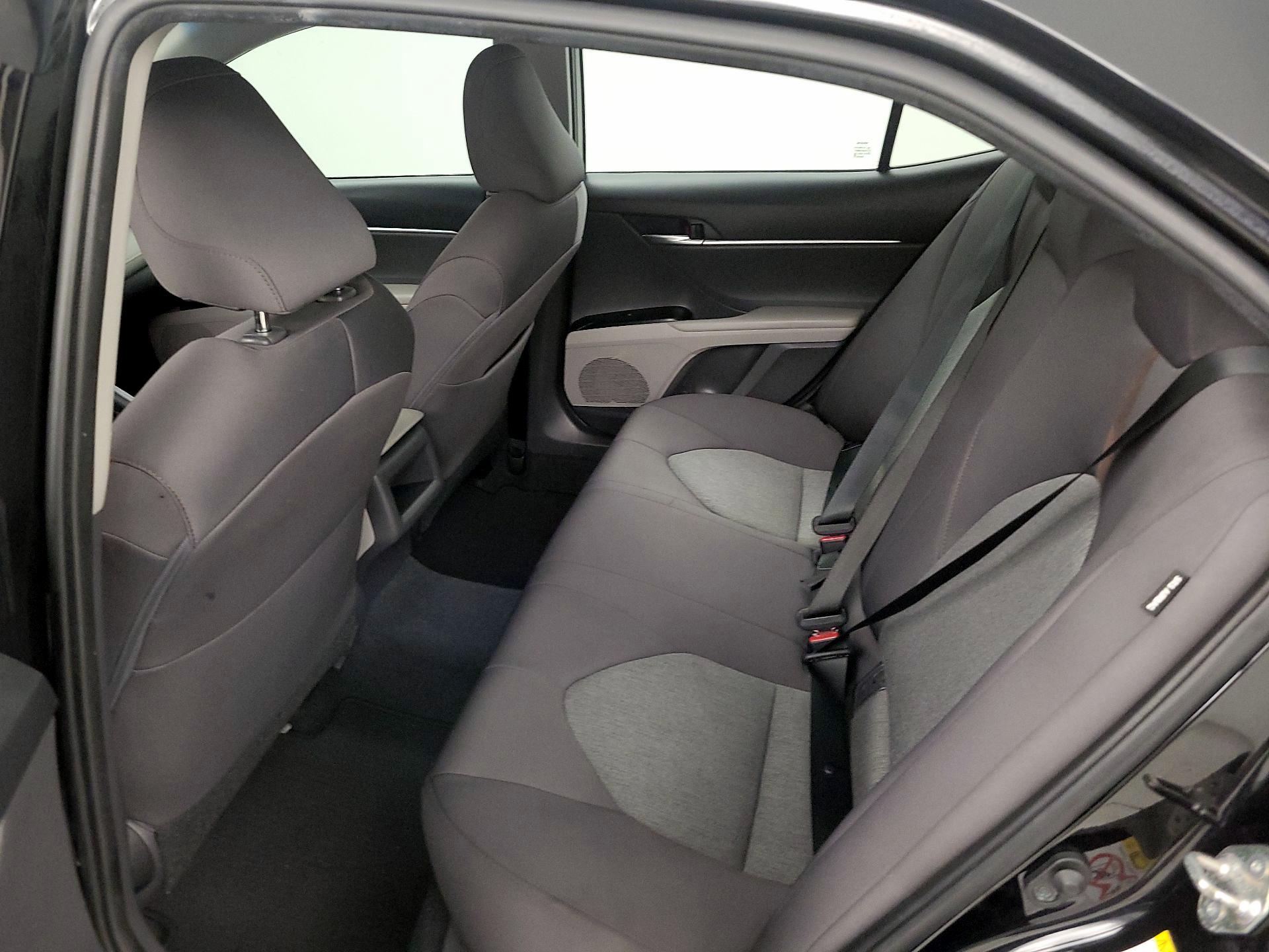 Thumbnail: 2018 Toyota Camry - 19