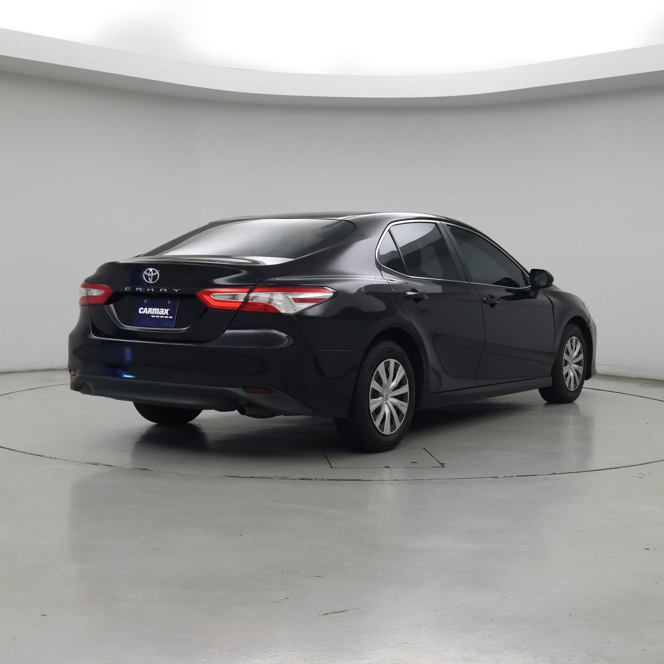 Thumbnail: 2018 Toyota Camry - 8