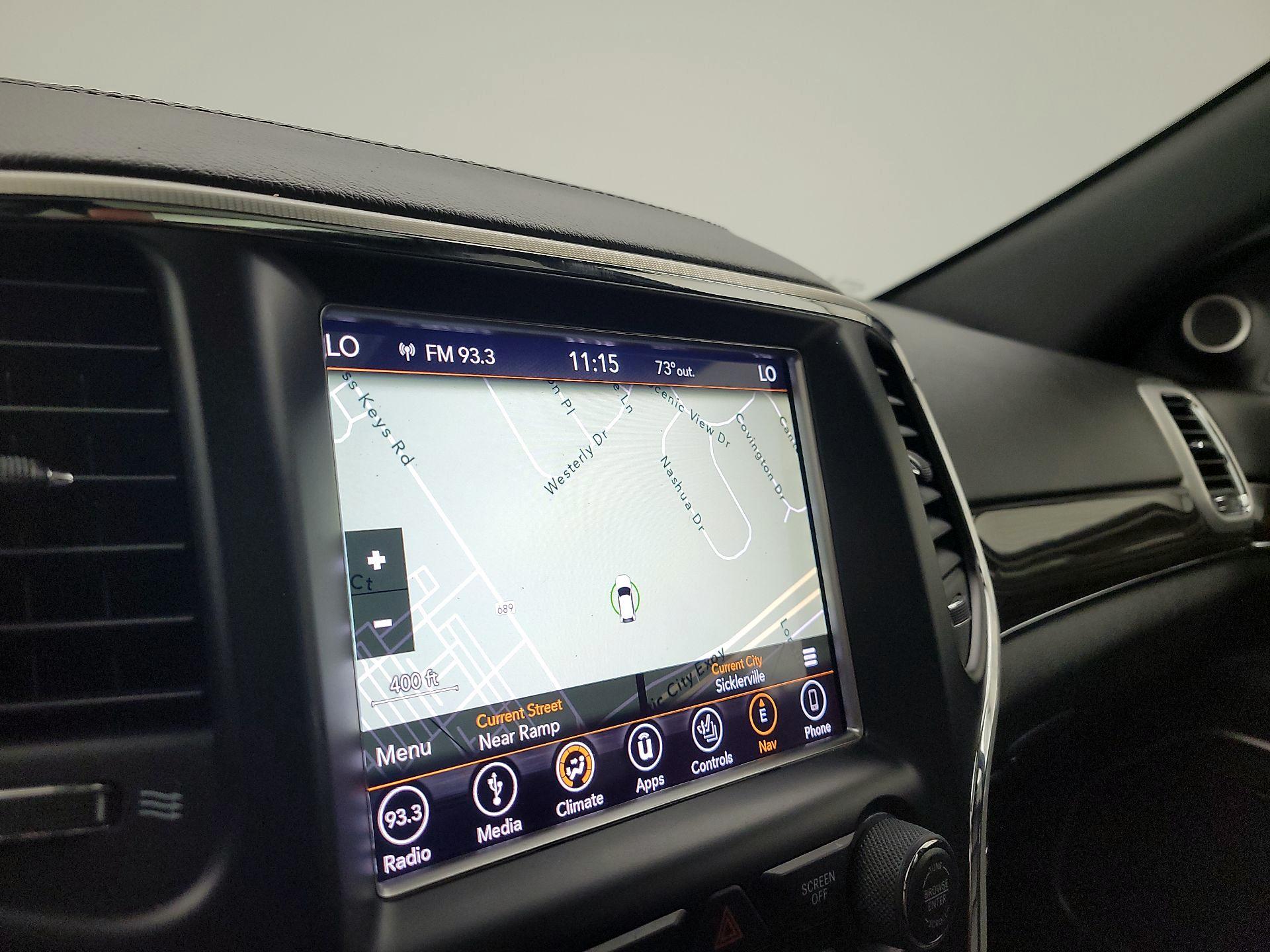 Thumbnail: 2018 Jeep Grand Cherokee - 14