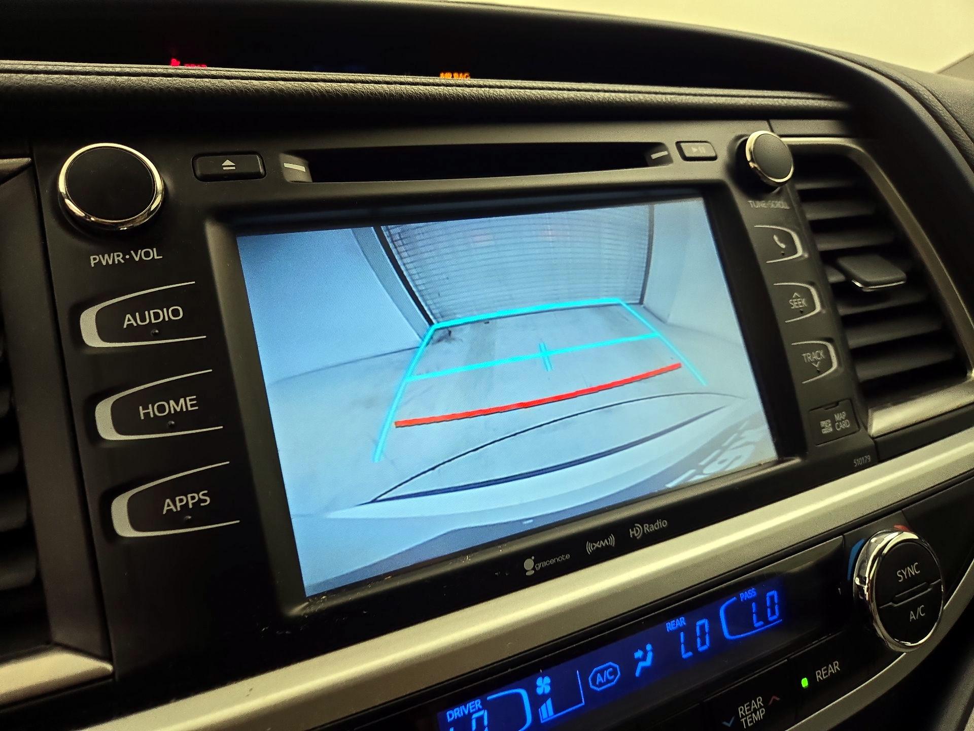 Thumbnail: 2018 Toyota Highlander - 15