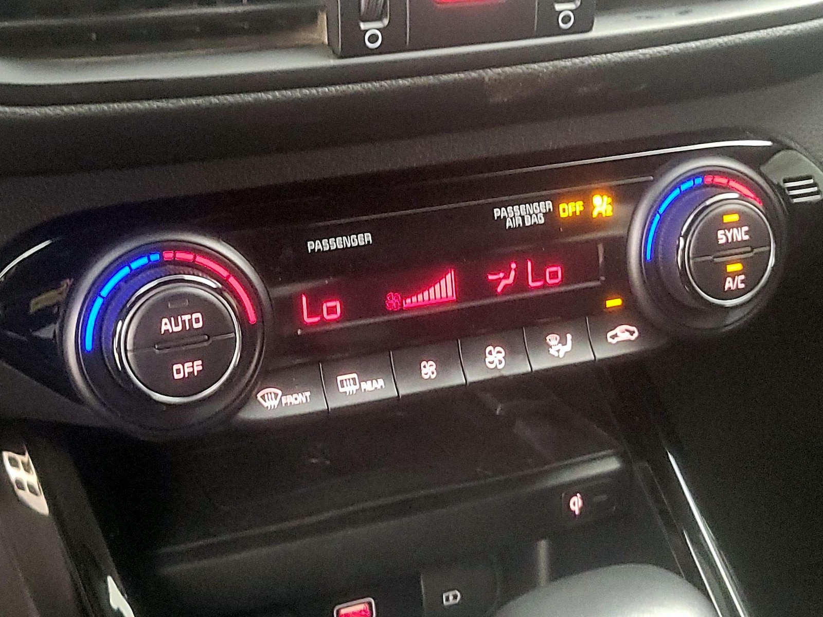 2024 Kia Forte GT - Photo 15