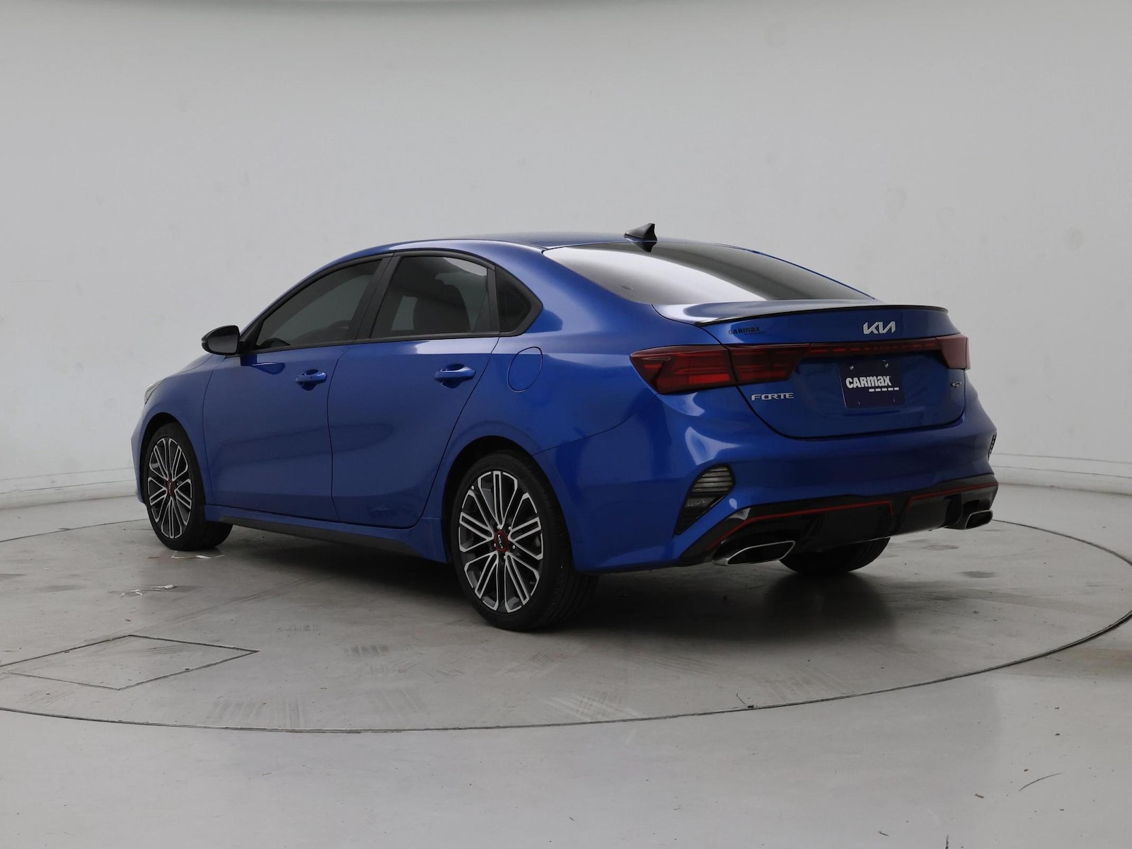 2024 Kia Forte GT - Photo 3