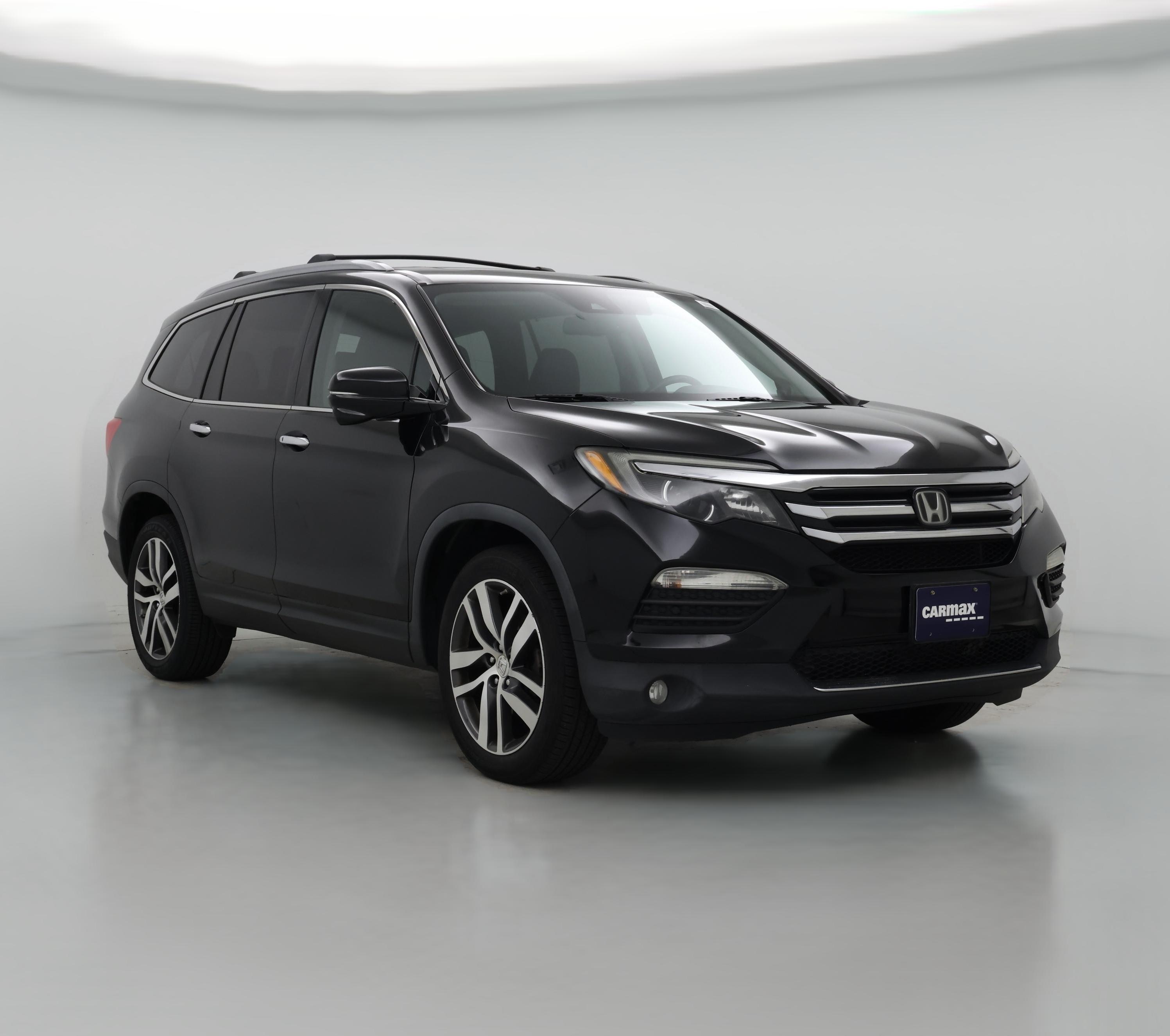 Thumbnail: 2017 Honda Pilot - 1
