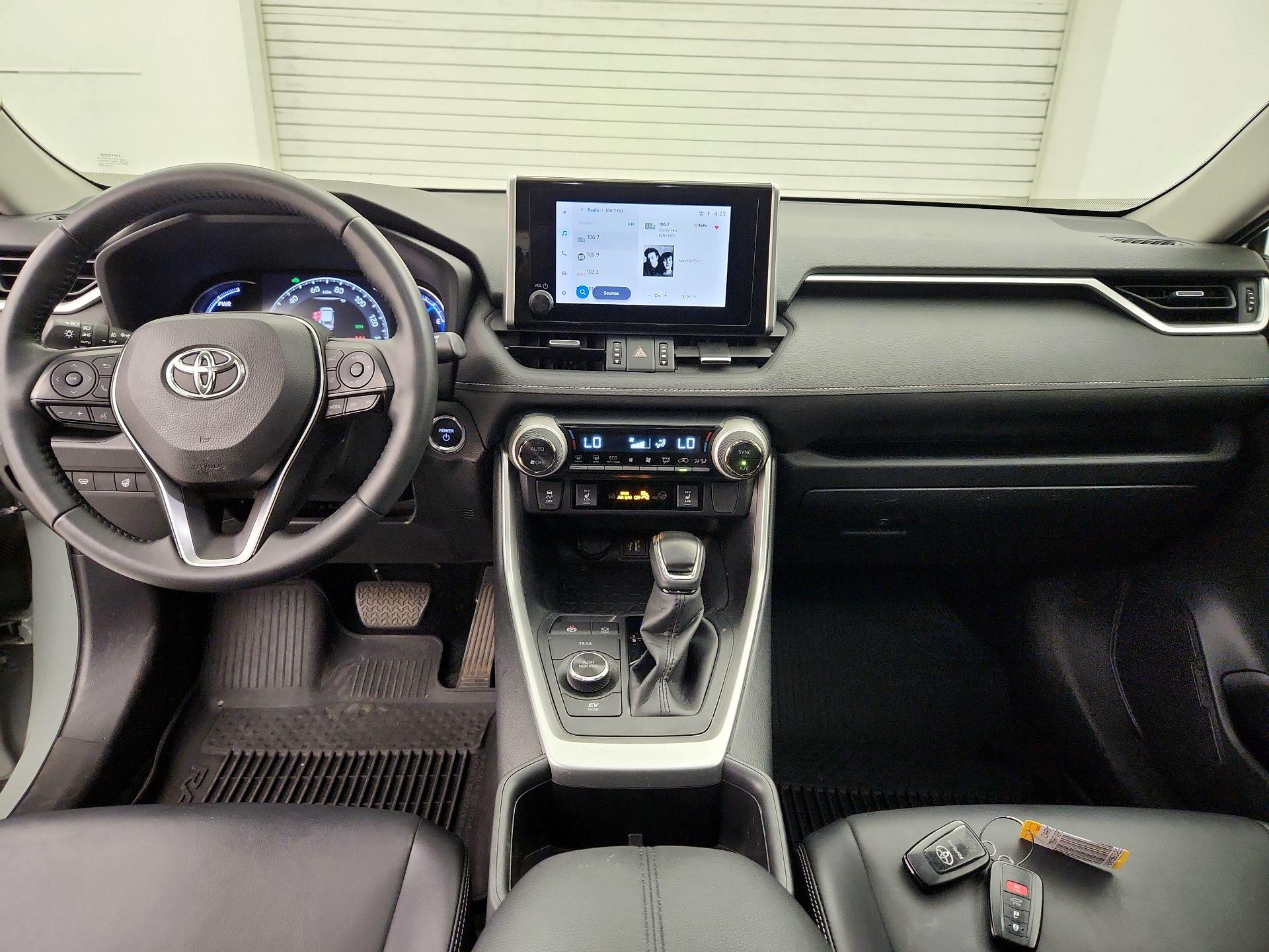 Thumbnail: 2023 Toyota RAV4 - 9