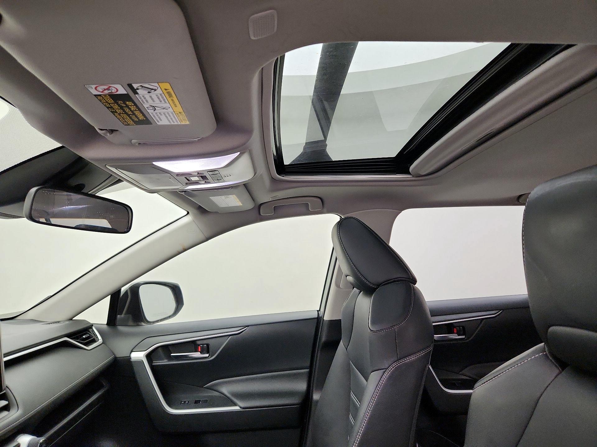 Thumbnail: 2023 Toyota RAV4 - 19