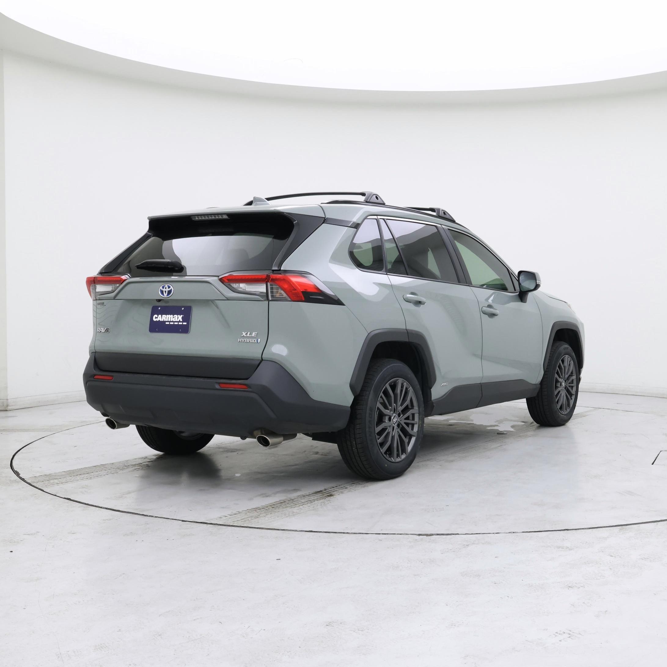 Thumbnail: 2023 Toyota RAV4 - 8