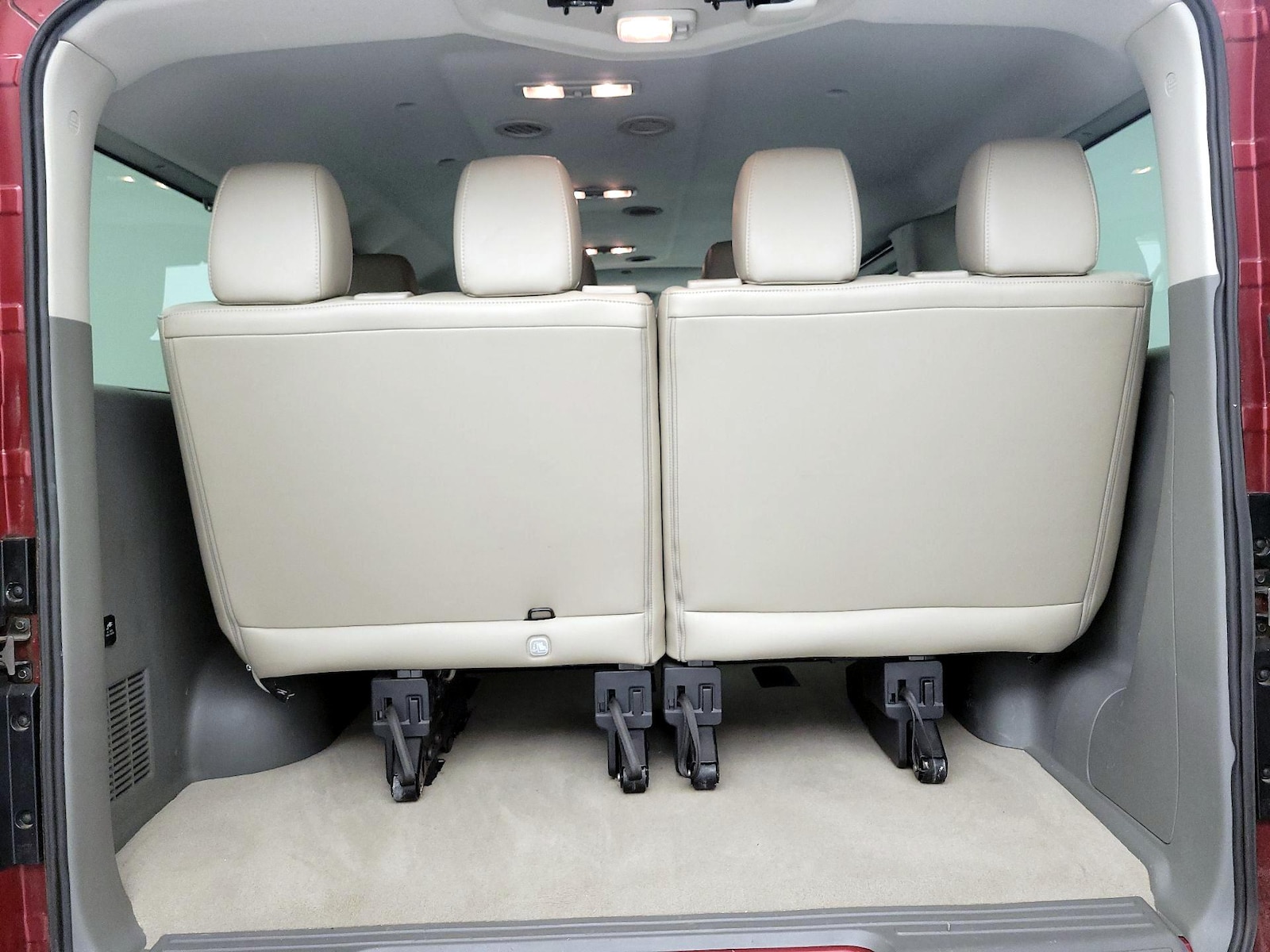 2019 Nissan NV Passenger SL - Photo 23