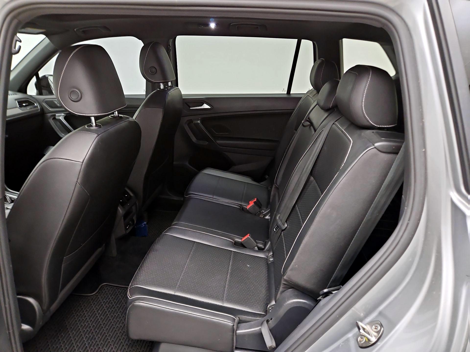 Thumbnail: 2021 Volkswagen Tiguan - 20